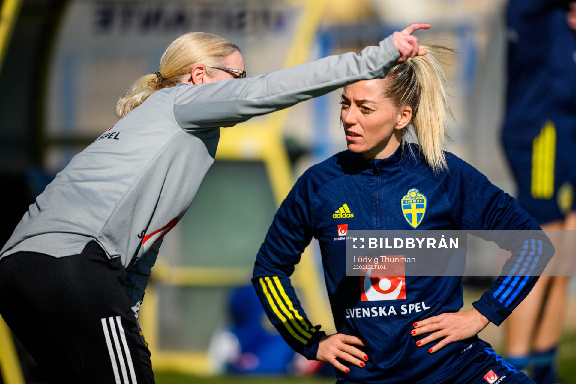 Victoria Sandell, assistant coach and Linda Sembrant