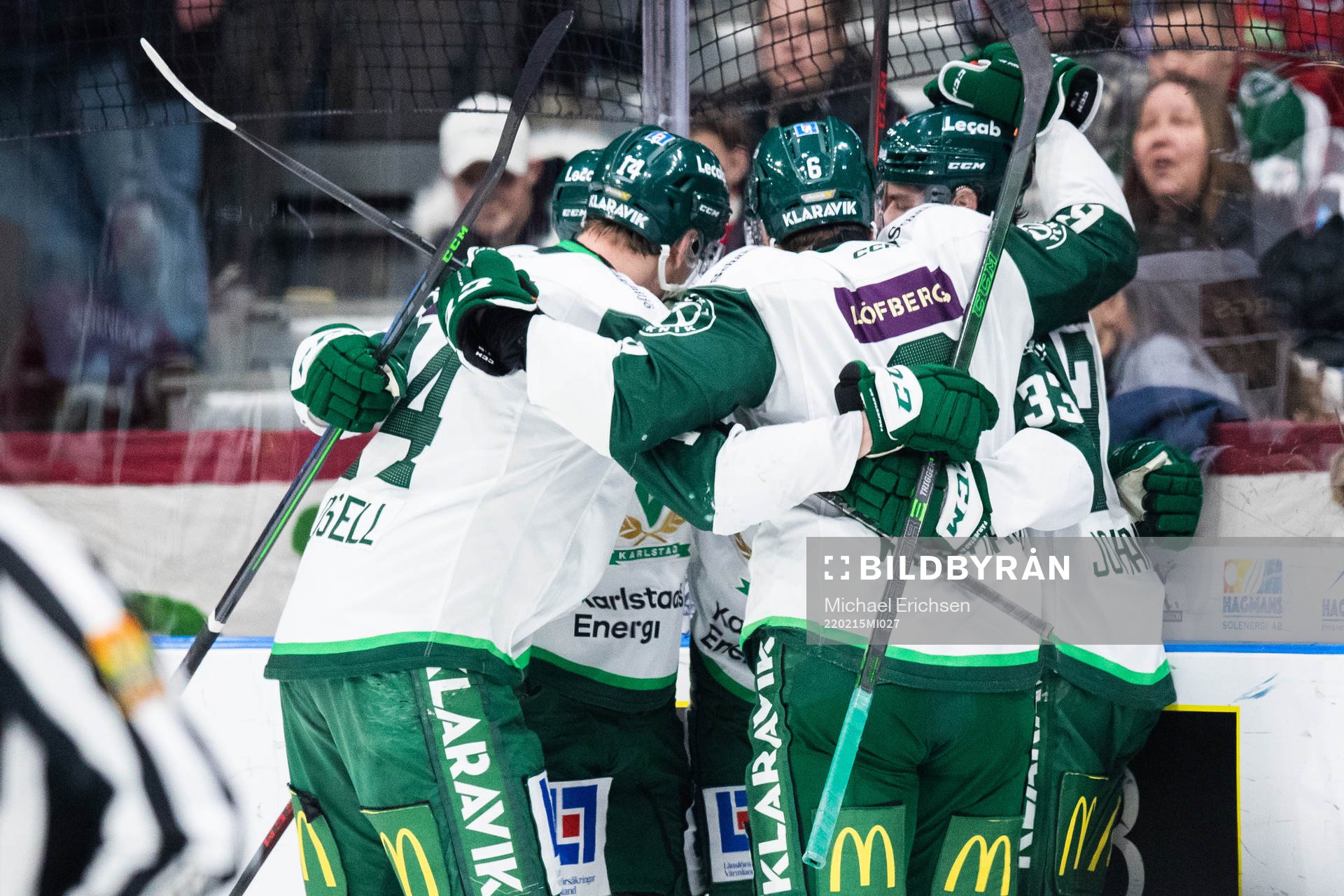 Färjestads Albert Johansson jublar