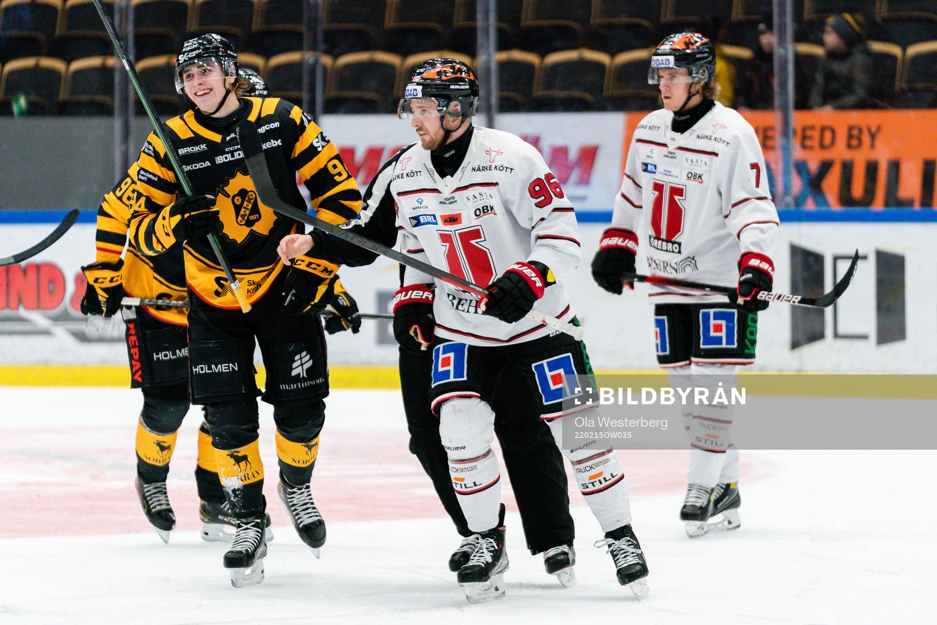 Skellefteås Linus Karlsson och Örebros Robin Kovacs