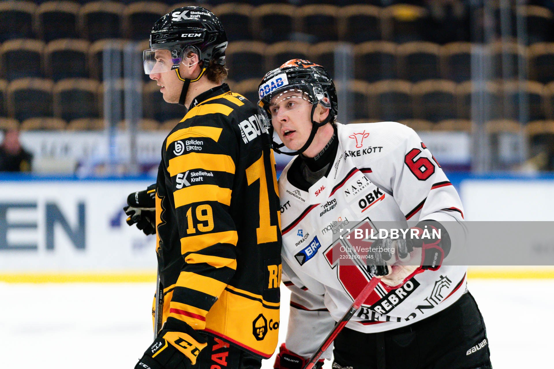 Skellefteås Filip Roos och Örebros Robert Leino