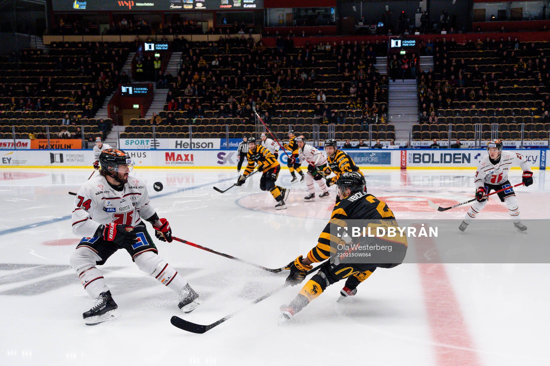 Örebros Nick Ebert och Skellefteås Adam Wilsby