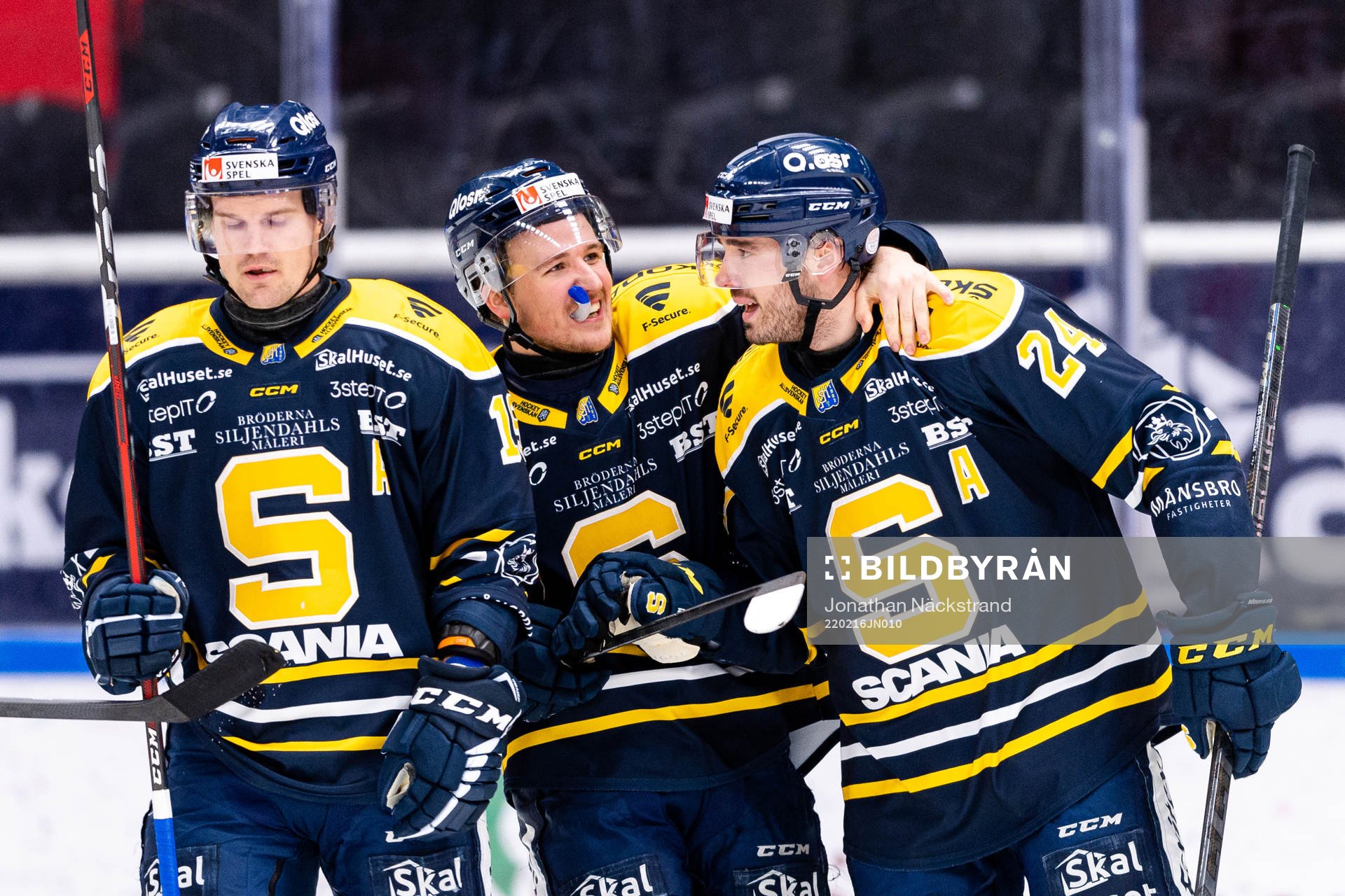 Södertäljes Jacob Dahlström jublar