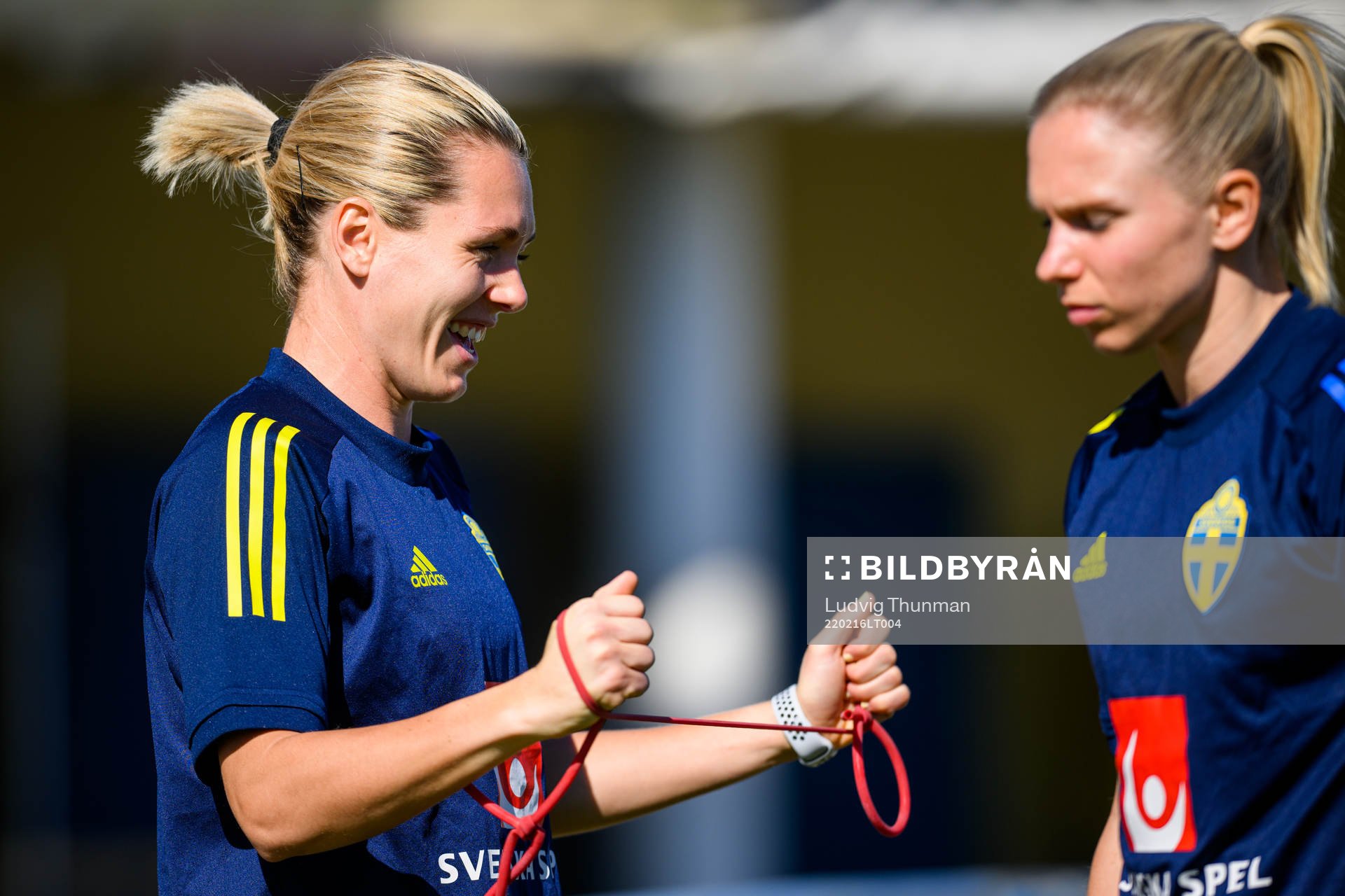 Goalkeeper Jennifer Falk and Jonna Andersson