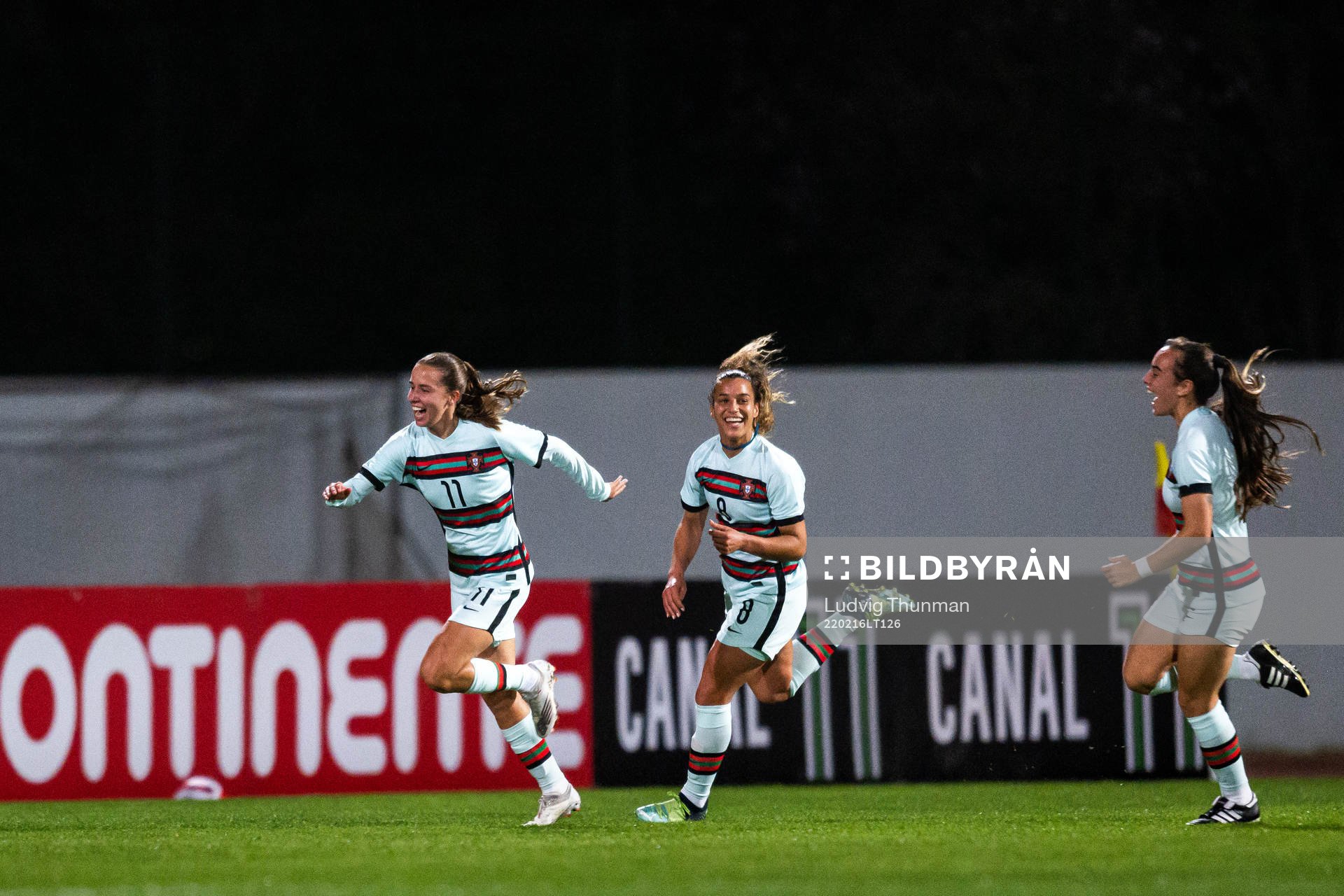 Tatiana Pinto and Andreia Norton of Portugal celebrate the