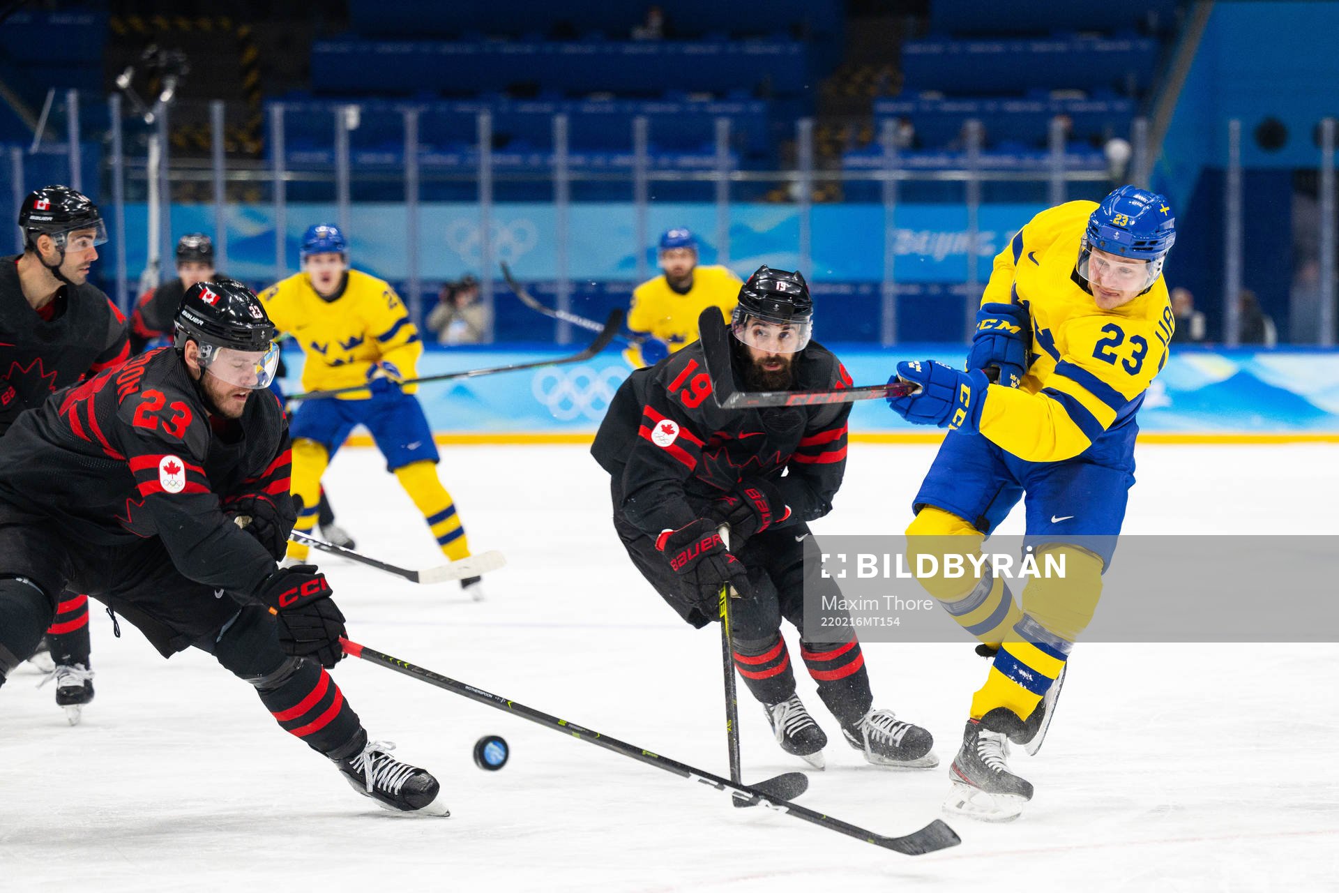 Lucas Wallmark of Sweden scores the 1-0 goal in the men’s