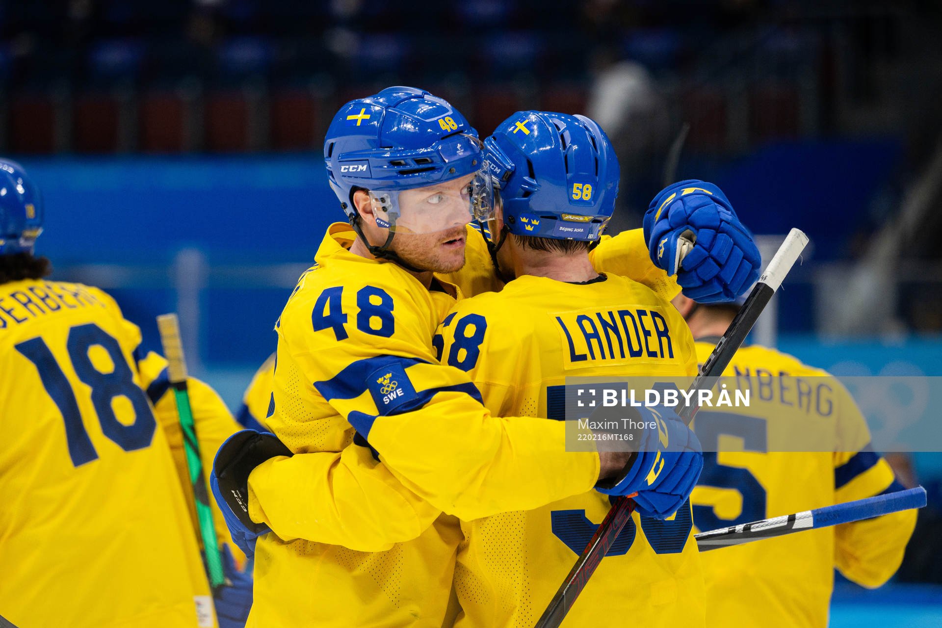 Carl Klingberg and Anton Lander of Sweden celebrate