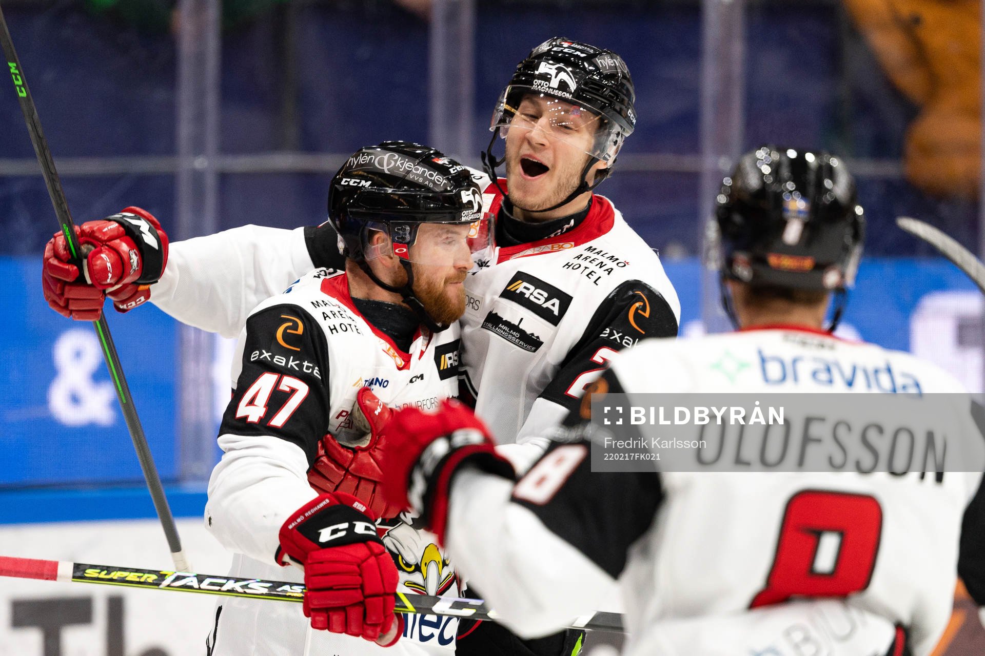 Malmö Redhawks Joakim Ryan och Eric Engstrand jublar