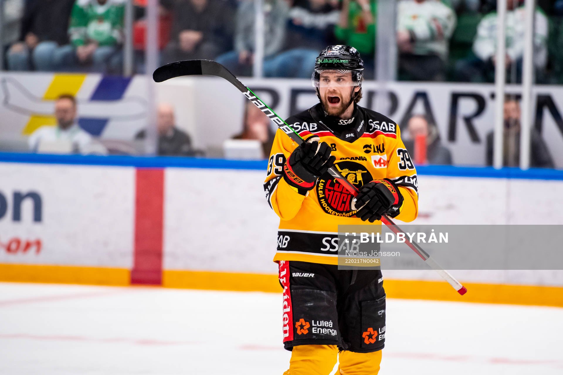 Luleås Pontus Själin  jublar