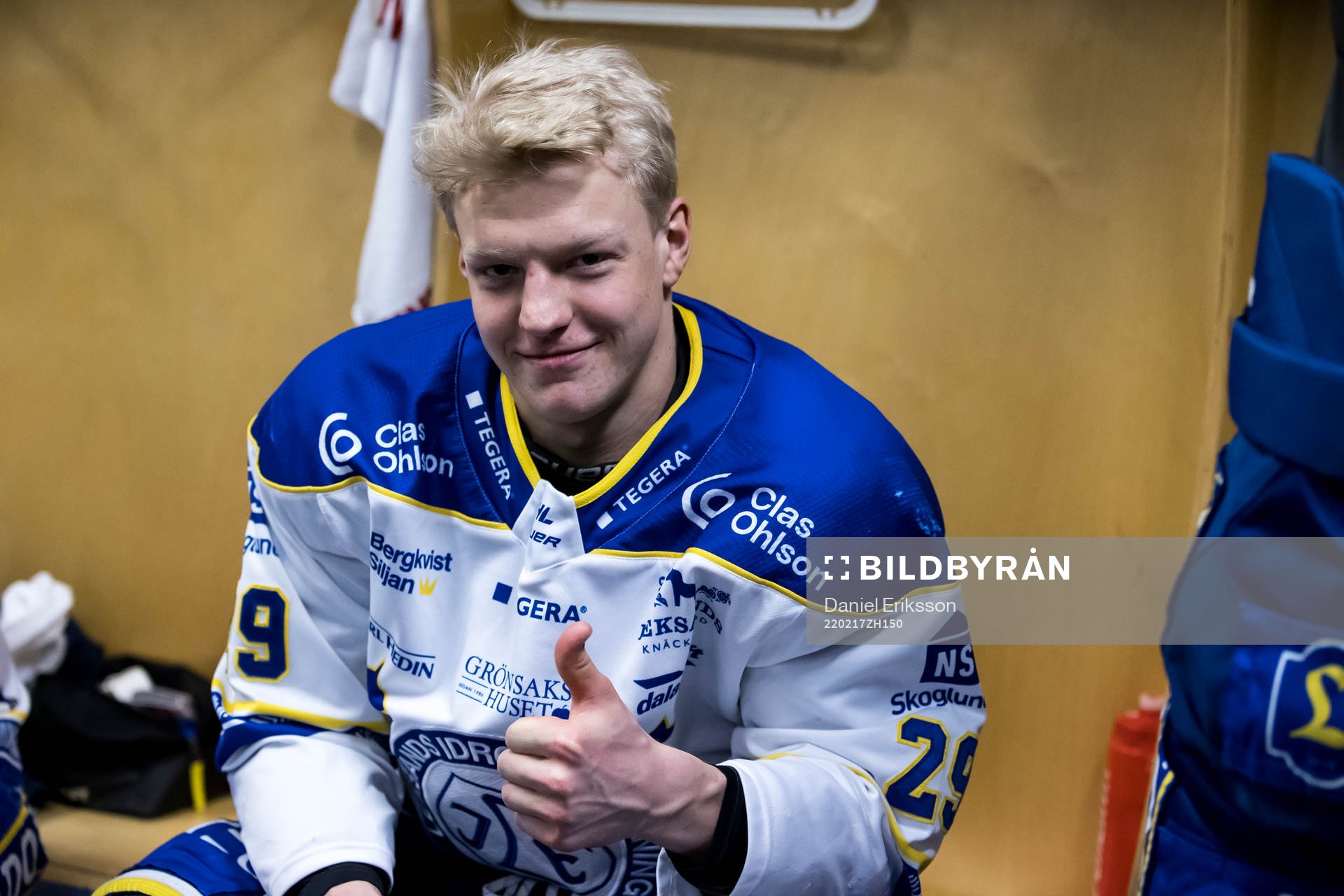 Leksands Emil Heineman innan ishockeymatchen i SHL mellan