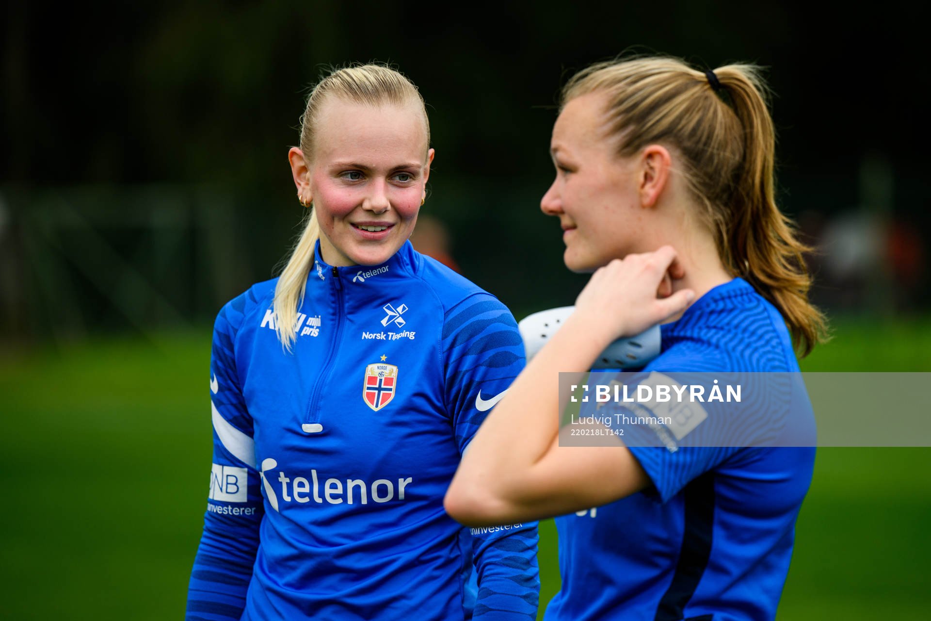 Karina Sævik and Frida Leonhardsen Maanum during a training session with the Norwegian women's national football team on February 18, 2022 in Alvor.