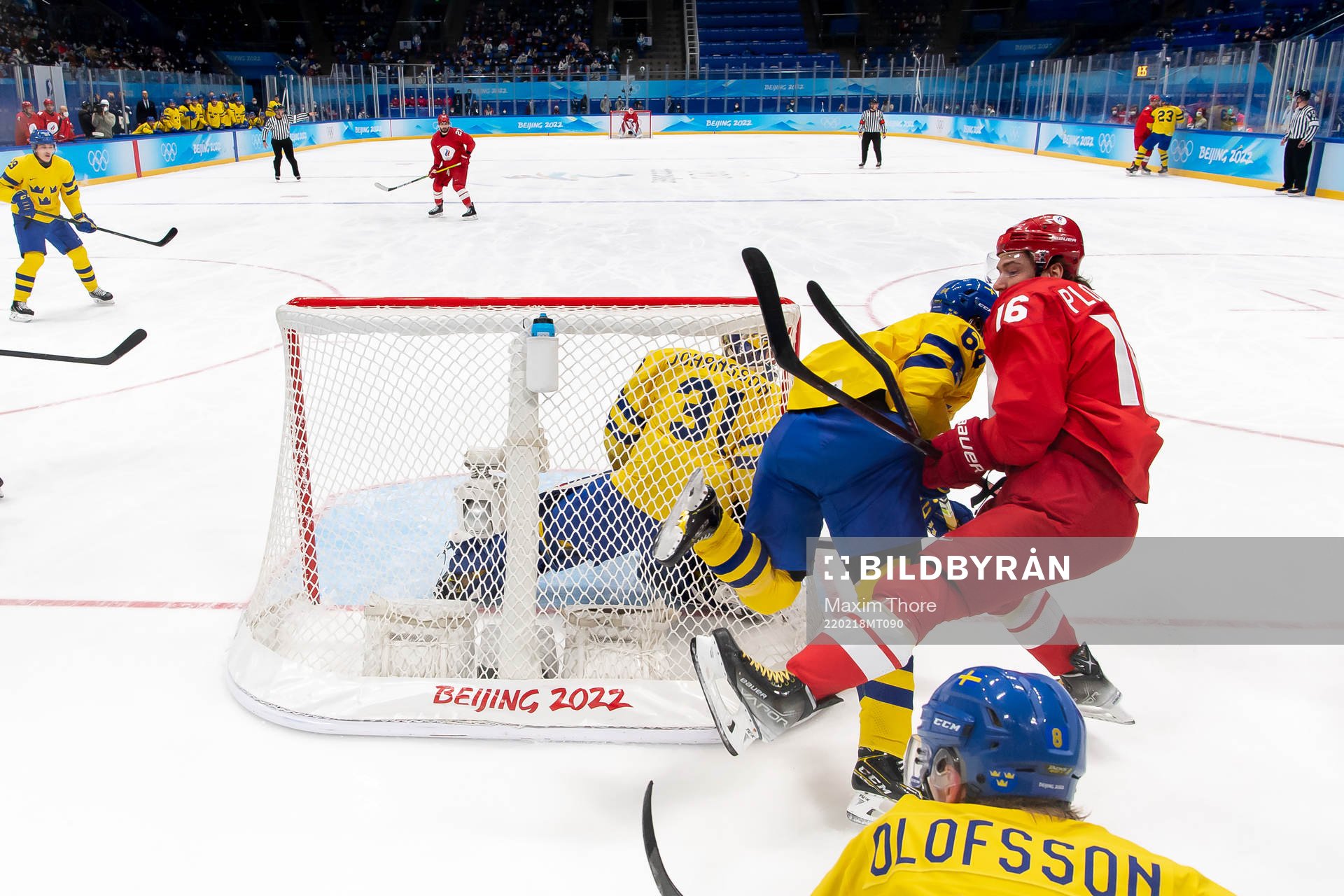 Jonathan Pudas of Sweden and Sergei Plotnikov of Russia in