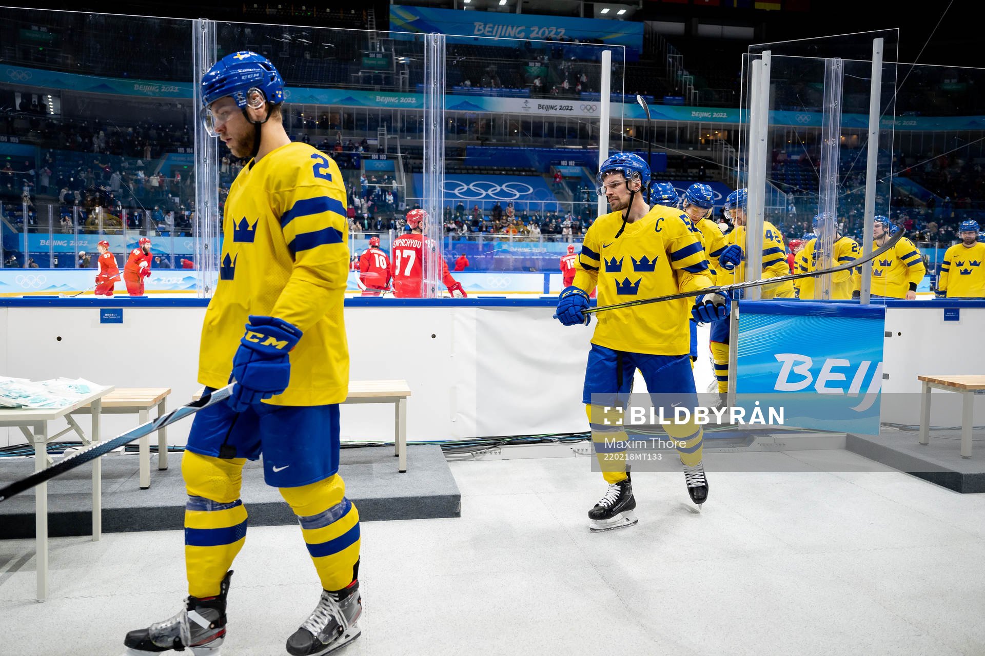 Christian Folin and Anton Lander of Sweden look dejected