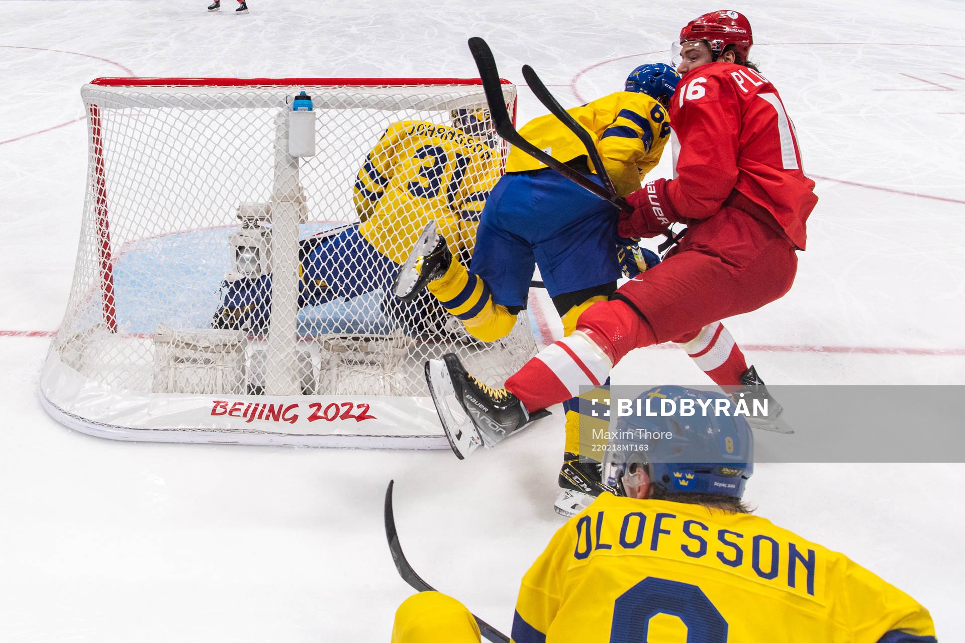 Jonathan Pudas of Sweden and Sergei Plotnikov of Russia in