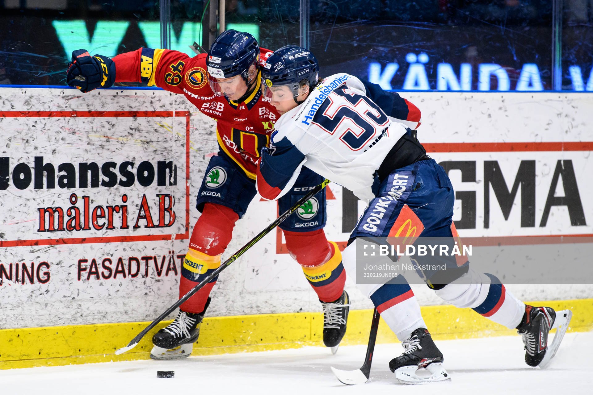 Djurgårdens Rhett Rakhshani och Linköpings Max Lindroth