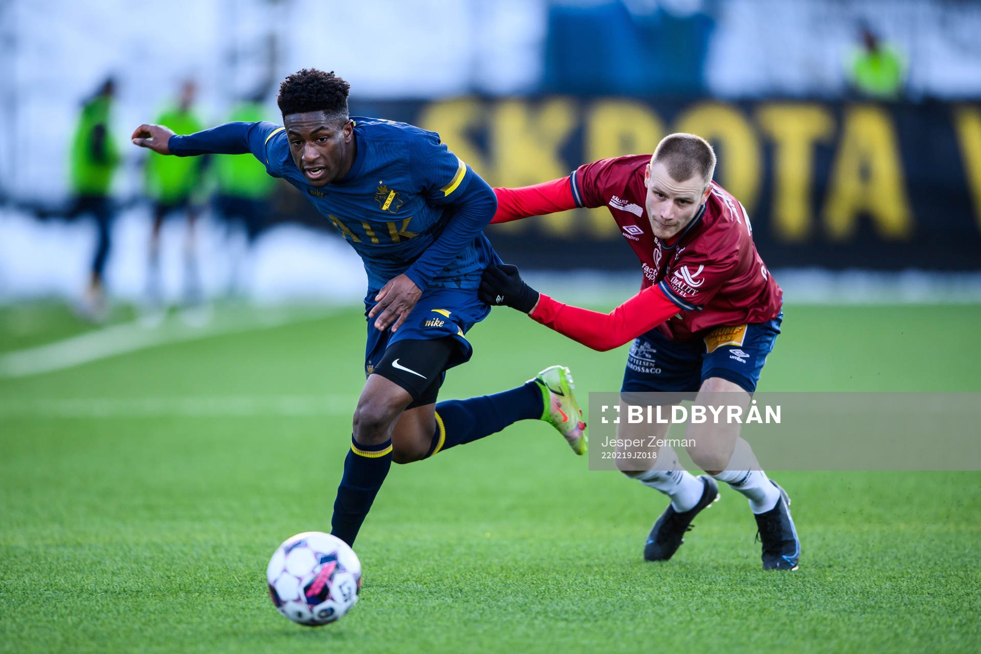 s Joe Mendes och Örgrytes Elias Gustafson