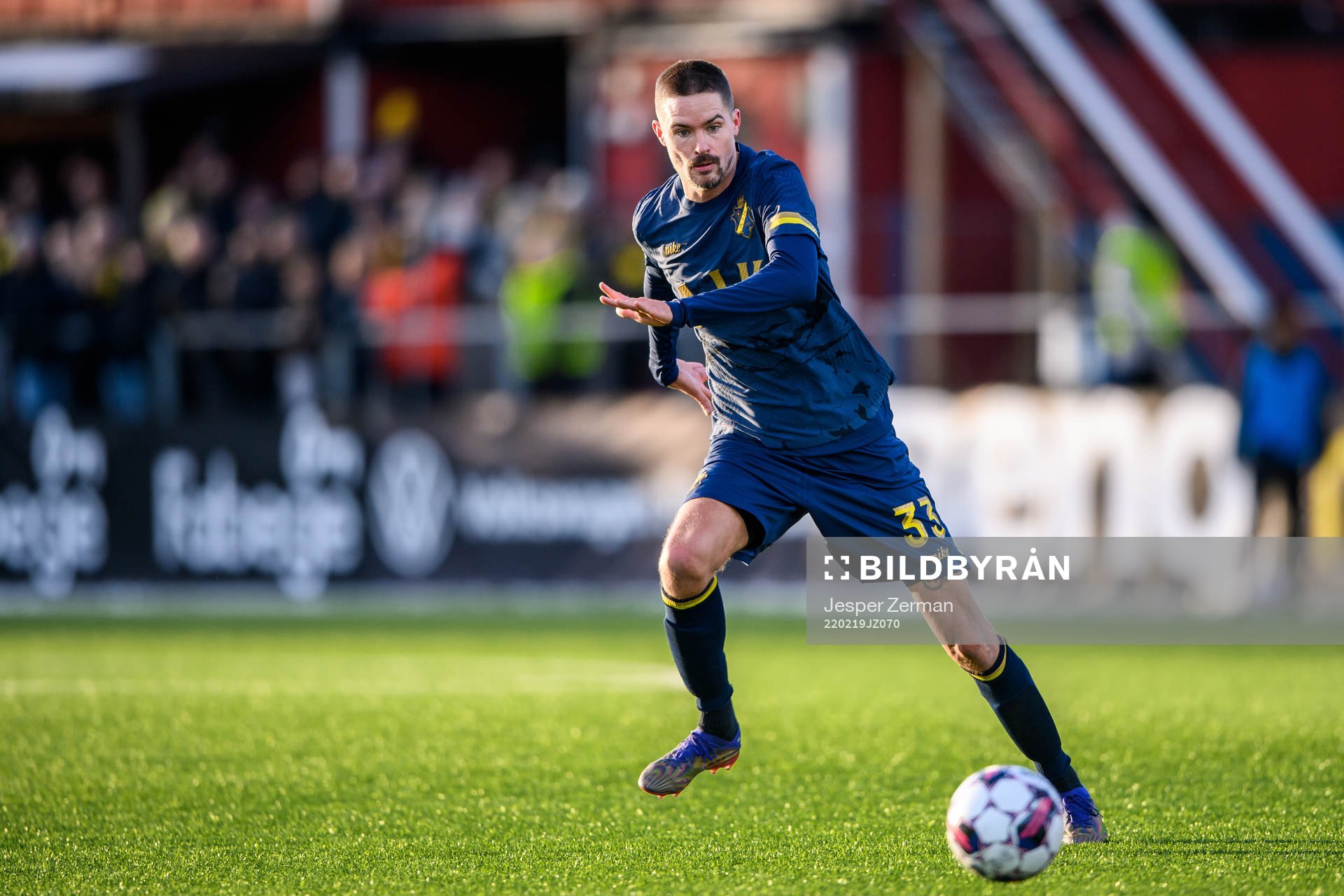 s Mikael Lustig