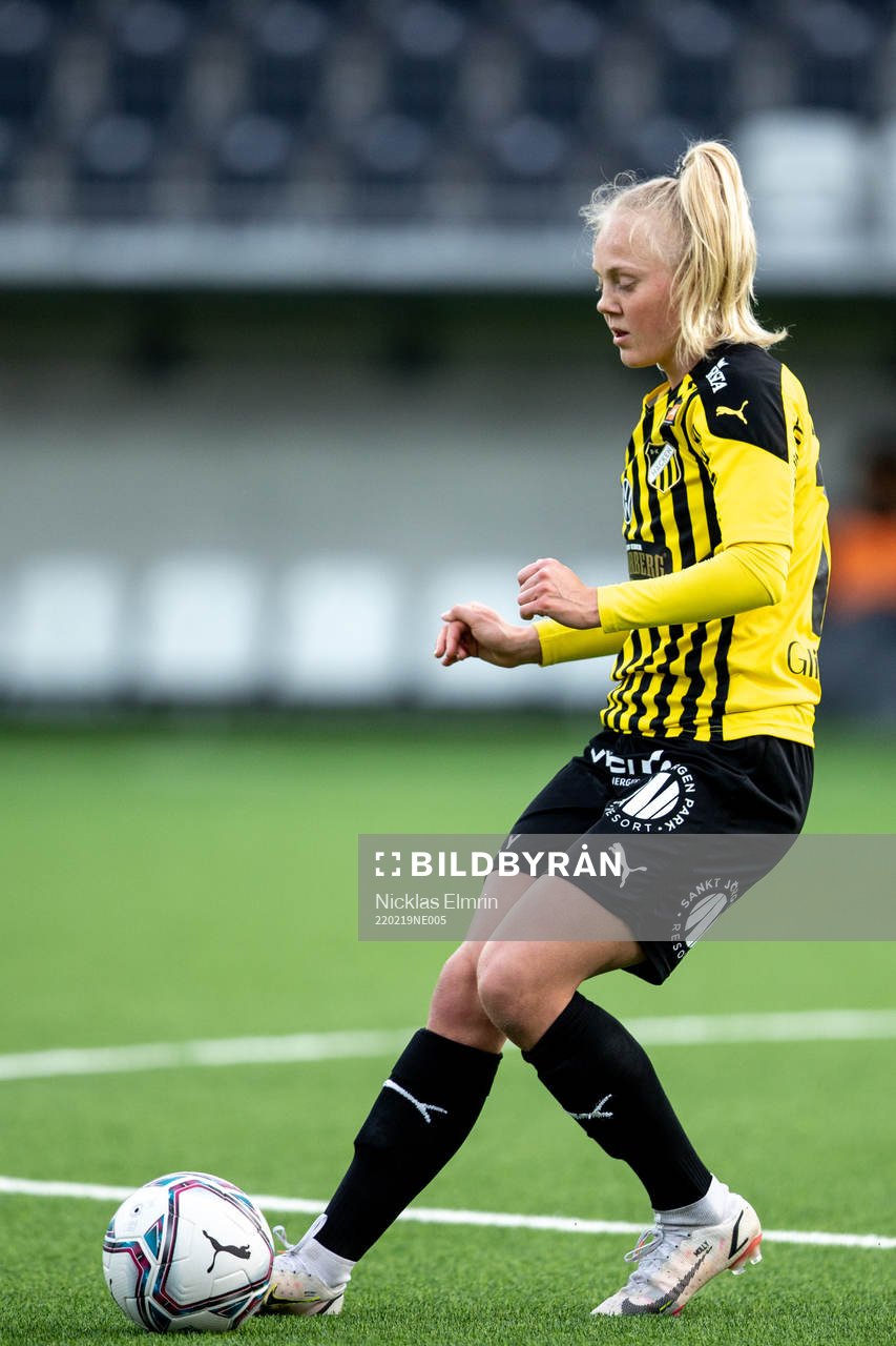 Häckens Molly Johansson