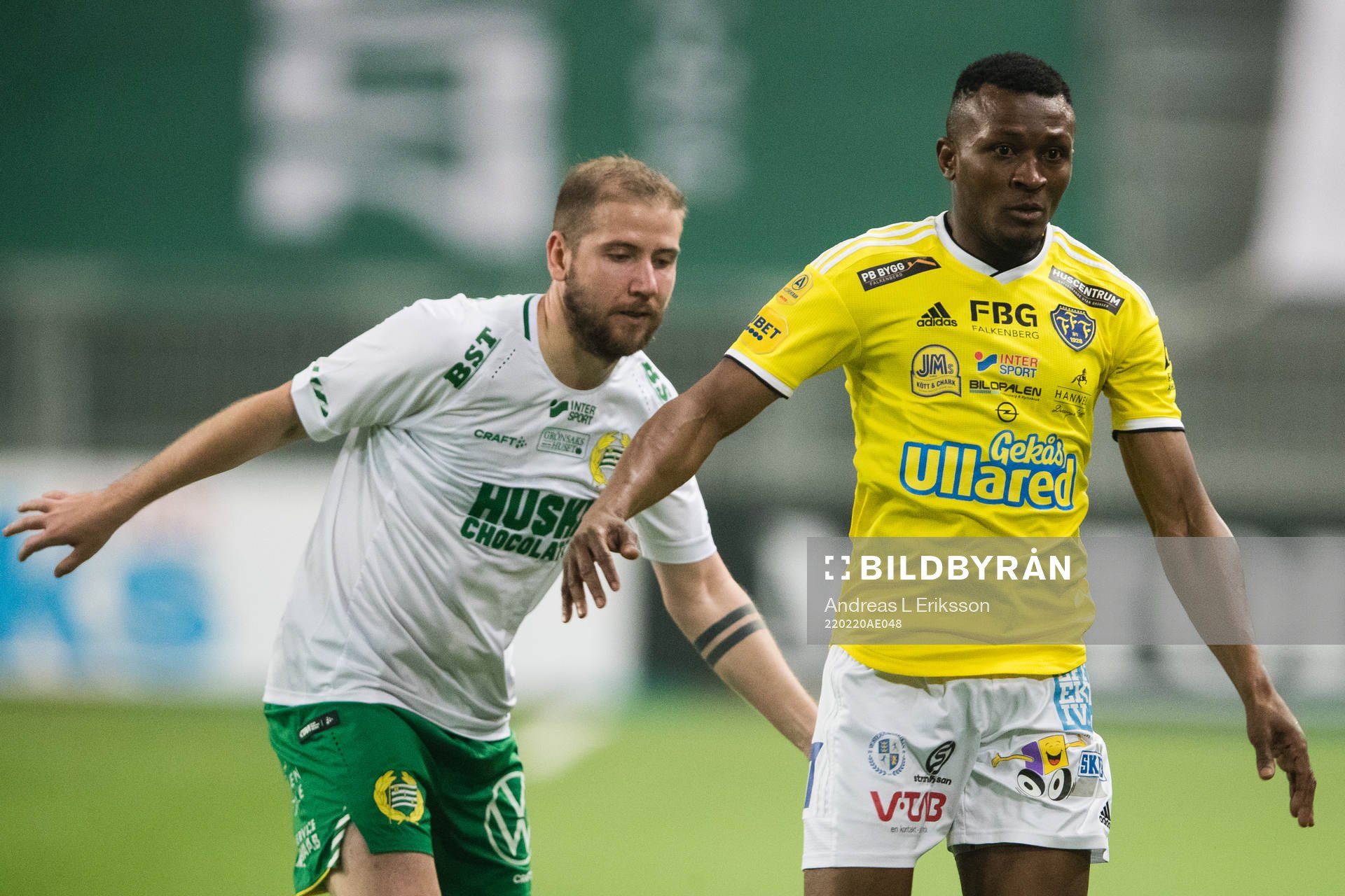 Hammarbys Darijan Bojanic och Falkenbergs Umar Bala Muhammed