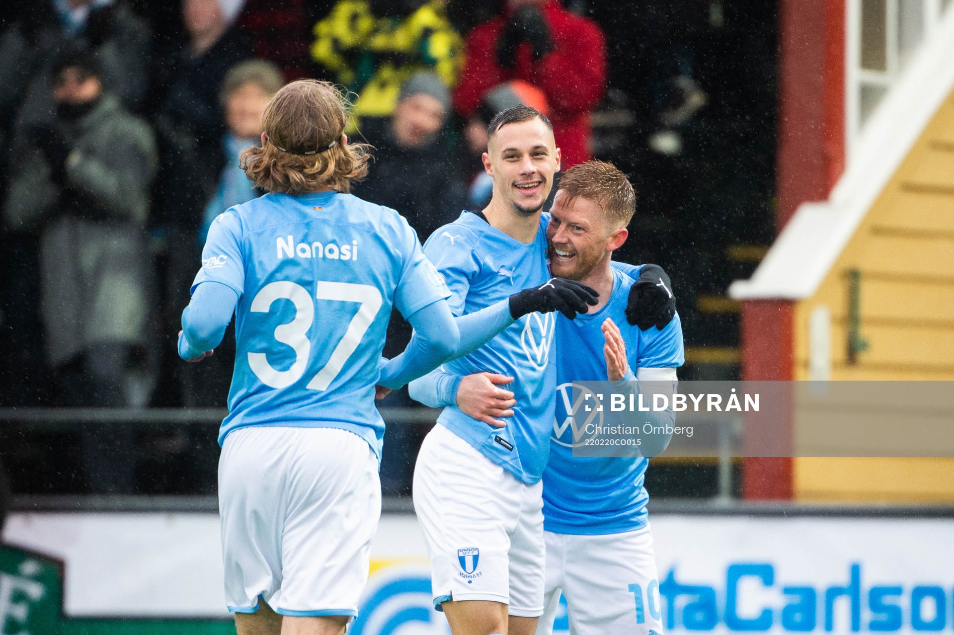Malmö FFs Veljko Birmancevic jublar med Anders Christiansen