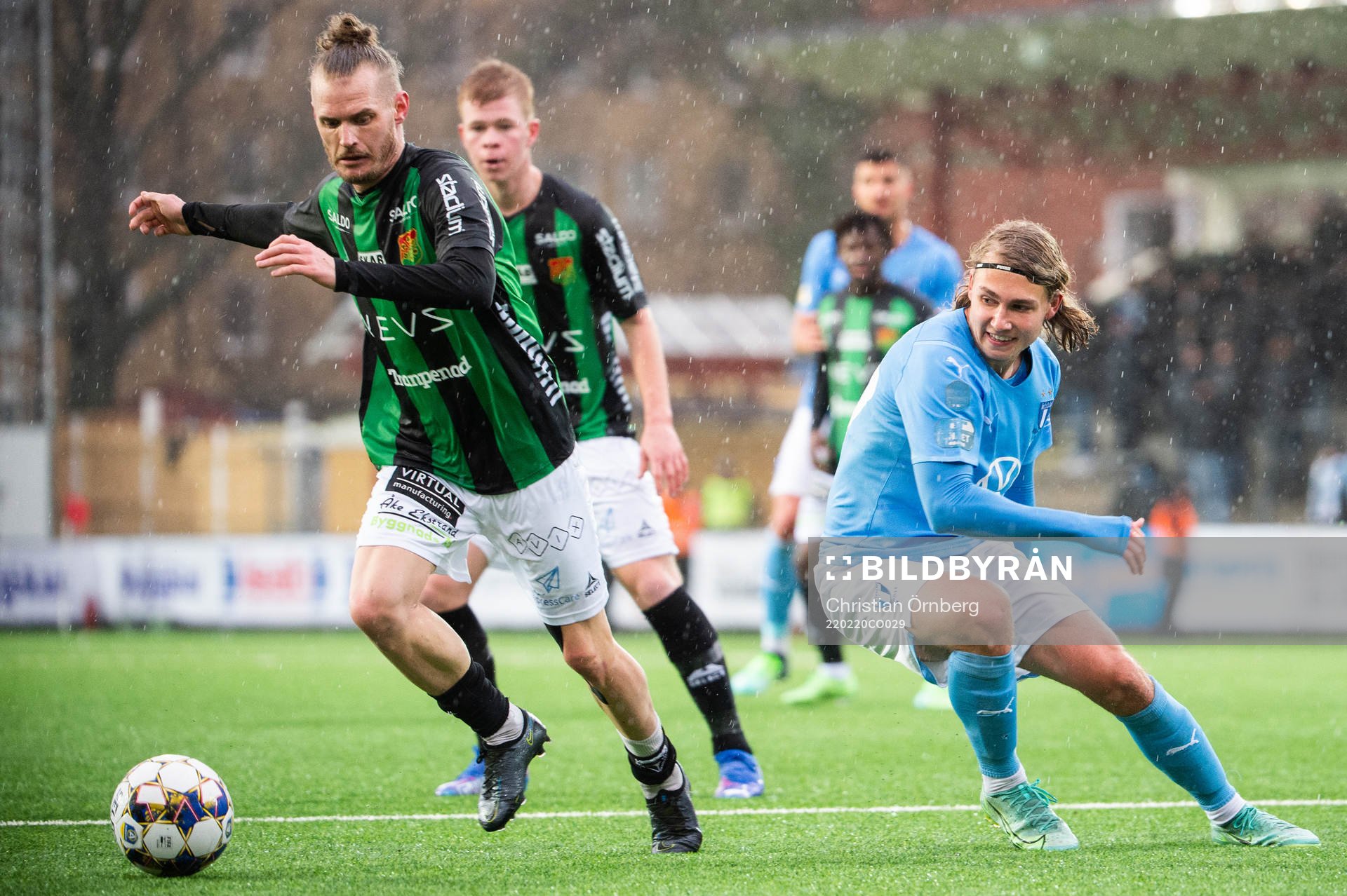 GAIS Jonas Lindberg och Malmö FFs Sebastian Nanasi