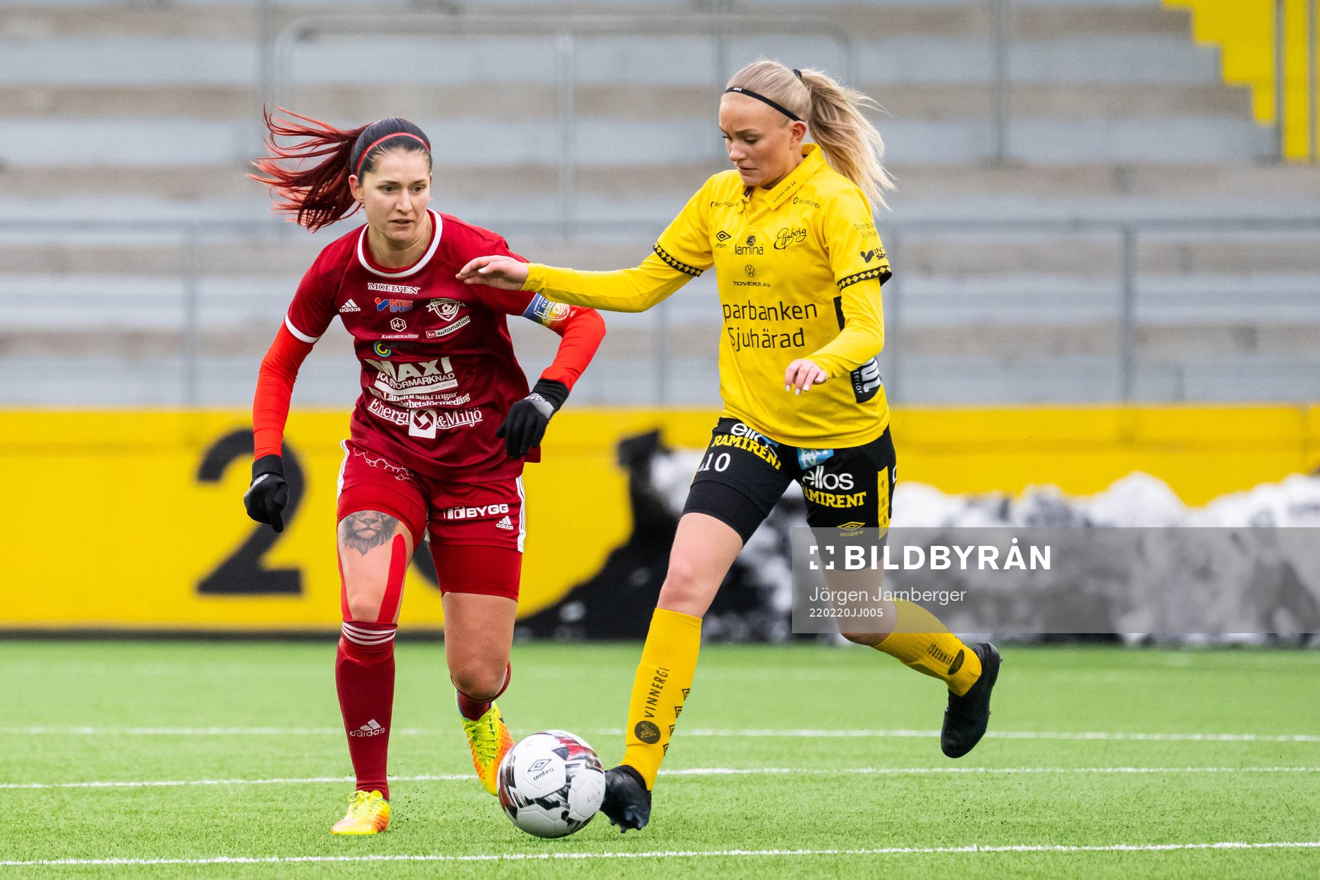 Rävåsens Jenny Tropp och Elfsborgs Matilda Ståhlbom