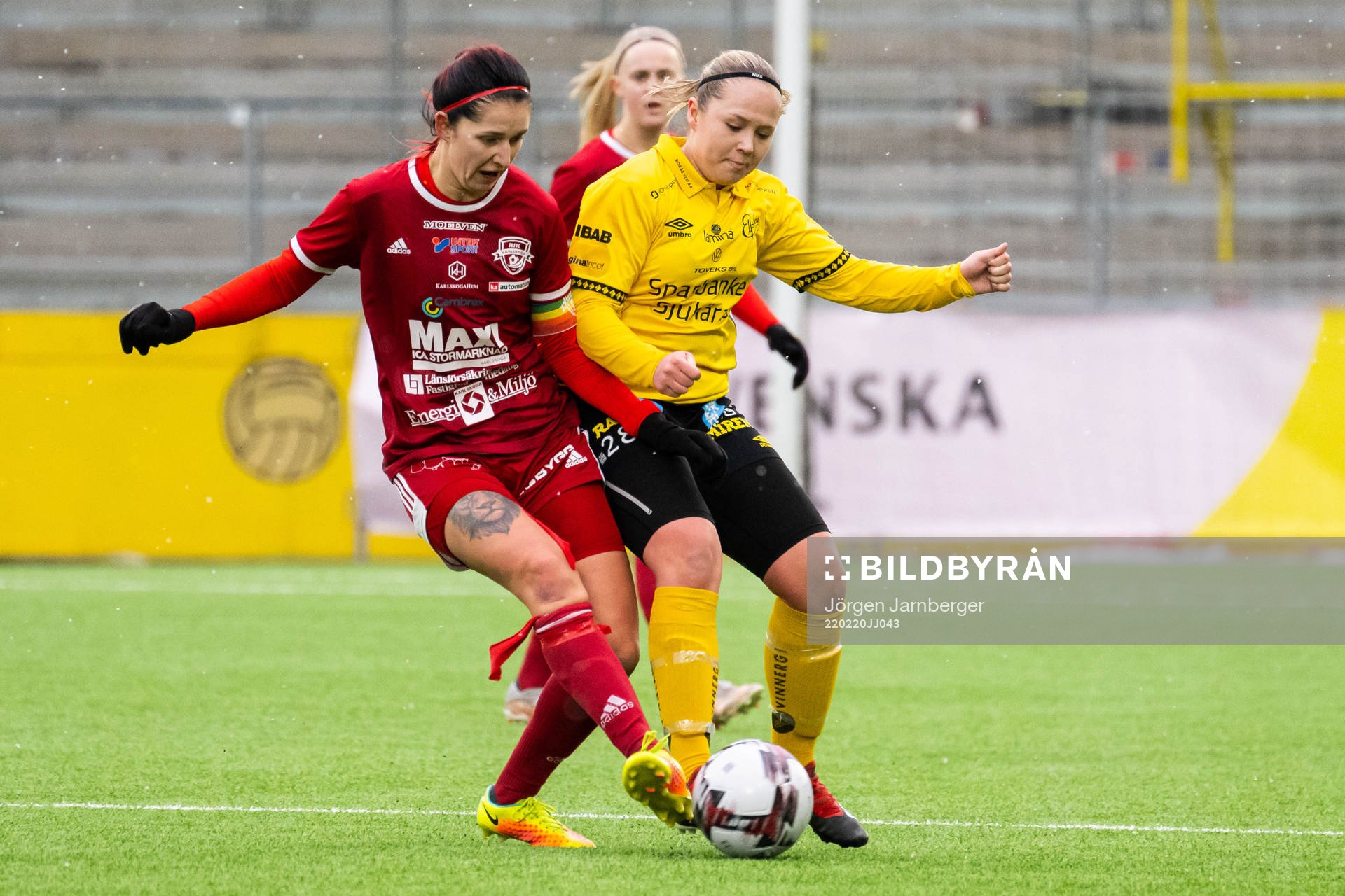 Rävåsens Jenny Tropp och Elfsborgs Moa Petersmo