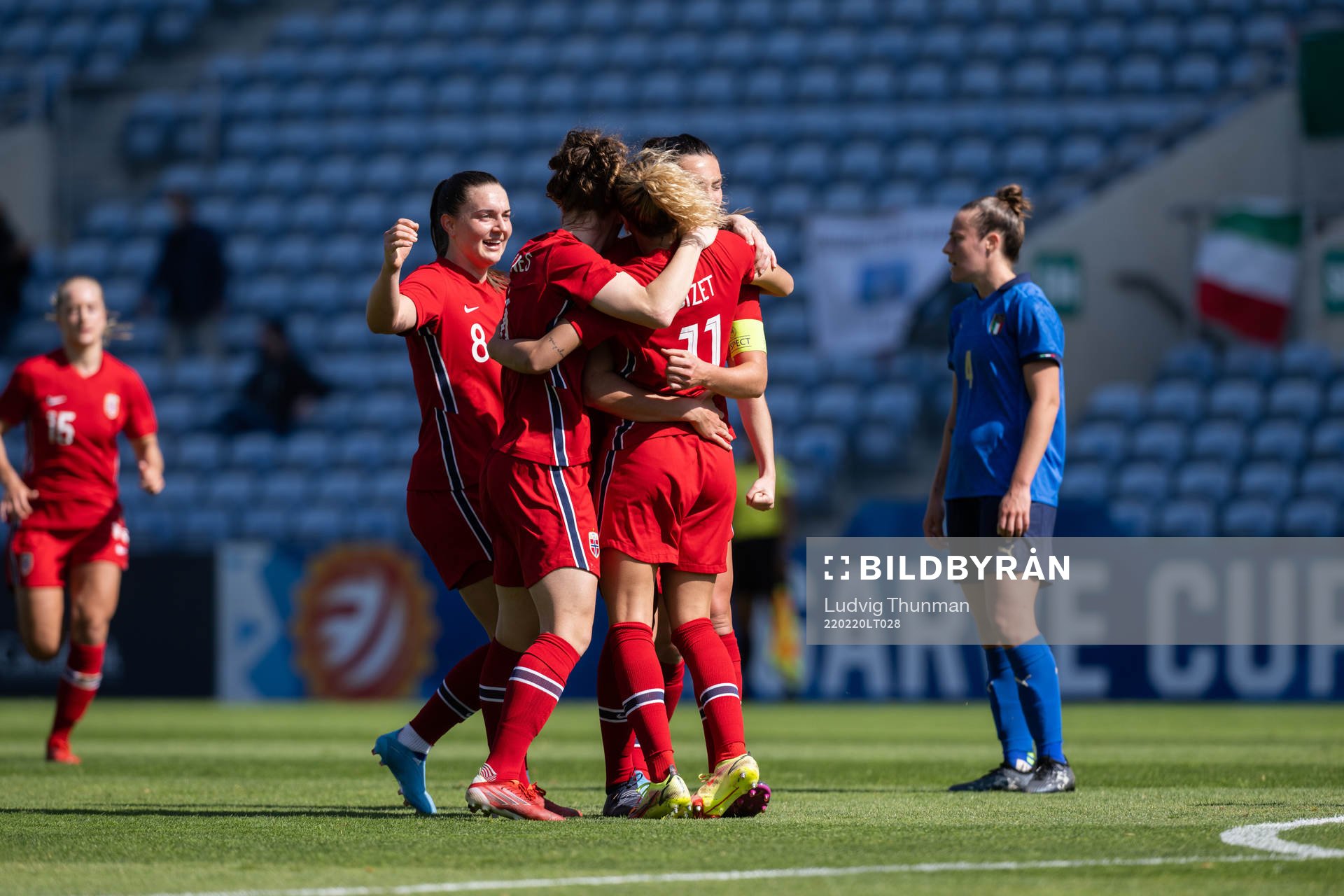 Celin Bizet Ildhusøy of Norway celebrates