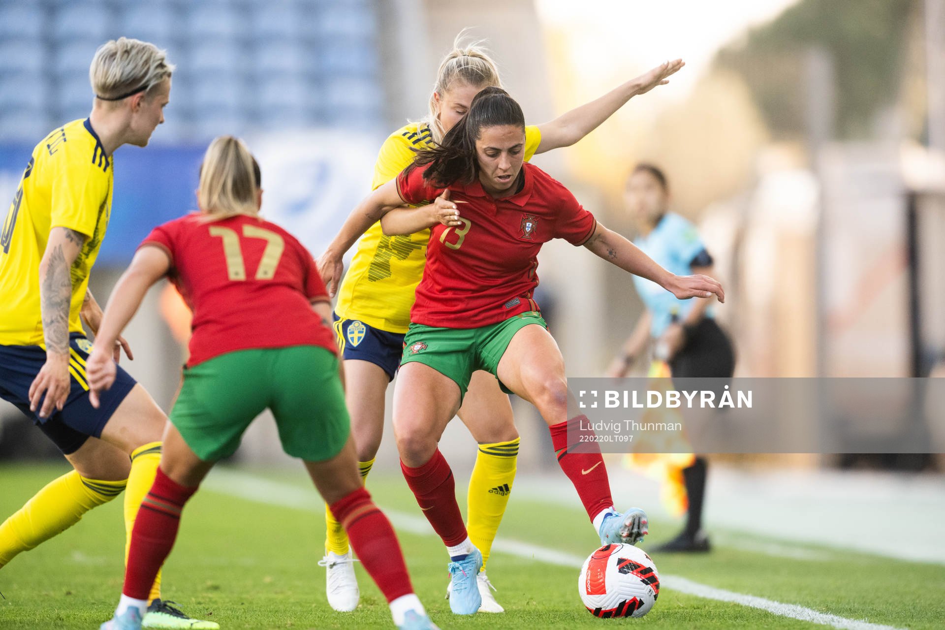 Amanda Nildén of Sweden and Fatima Pinto of Portugal