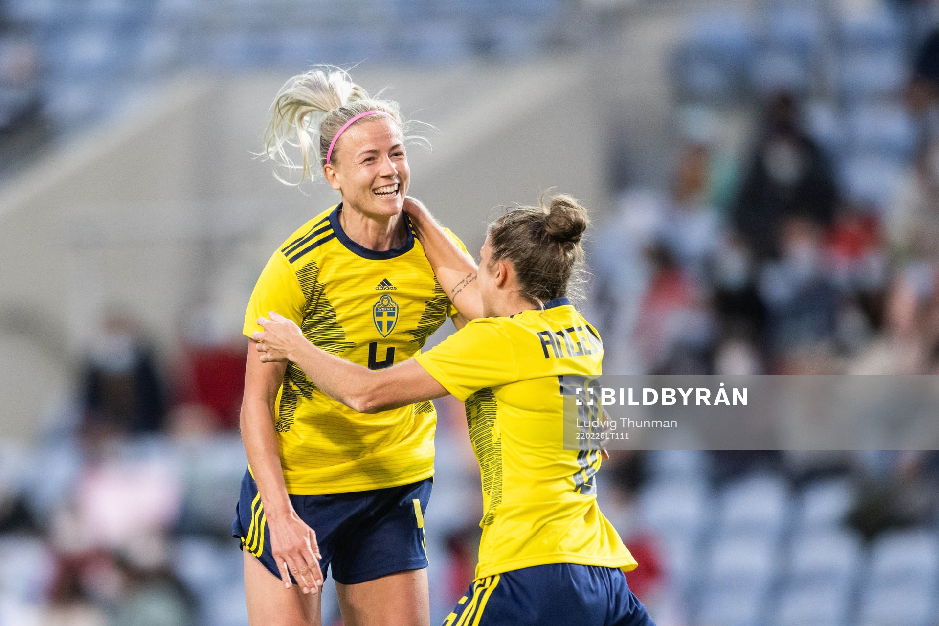 Hanna Glas of Sweden celebrates after 1-0 during the Algarve Cup football match between Portugal and Sweden on February 20, 2022 in Faro.
