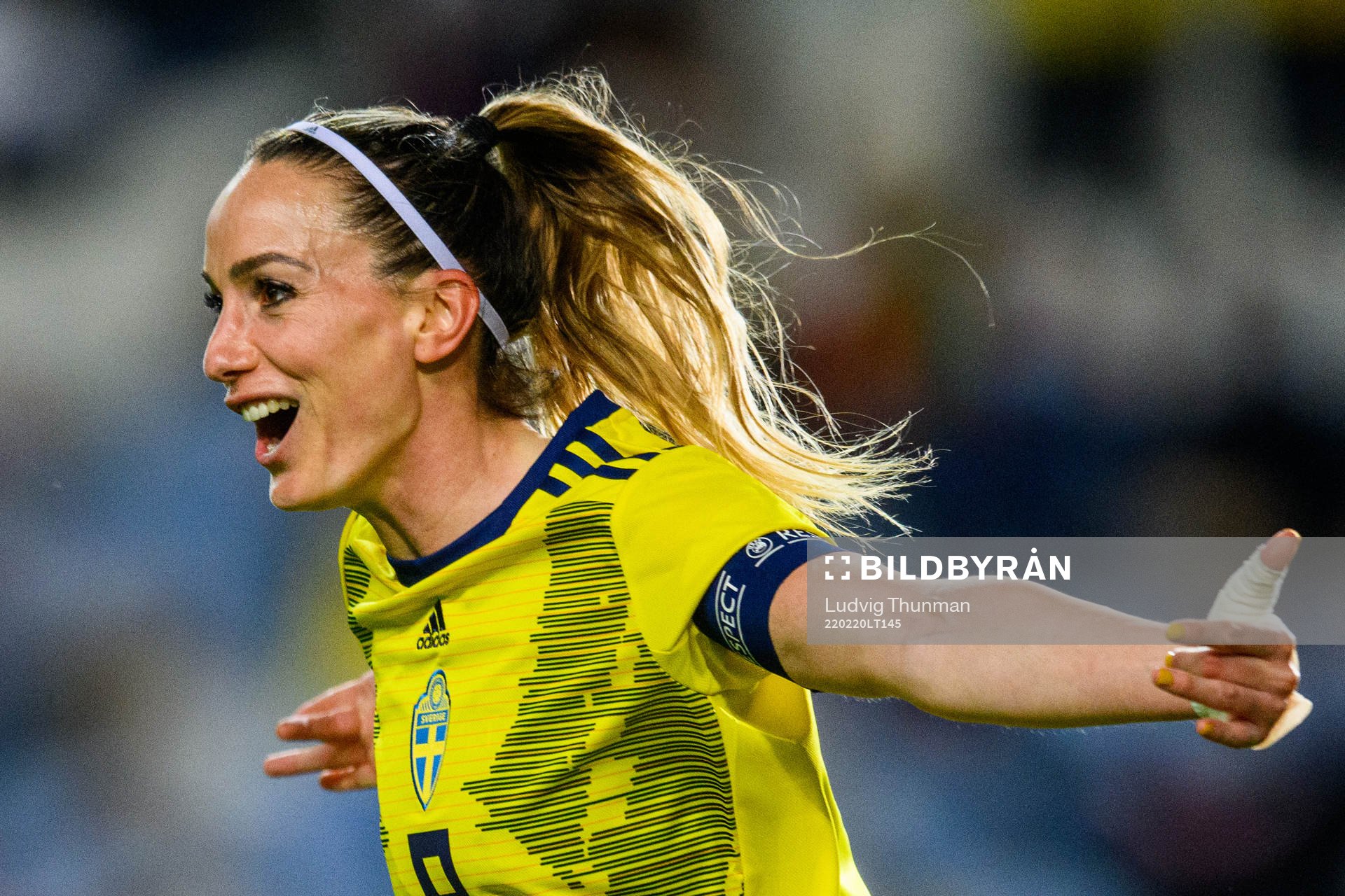 Kosovare Asllani of Sweden celebrates