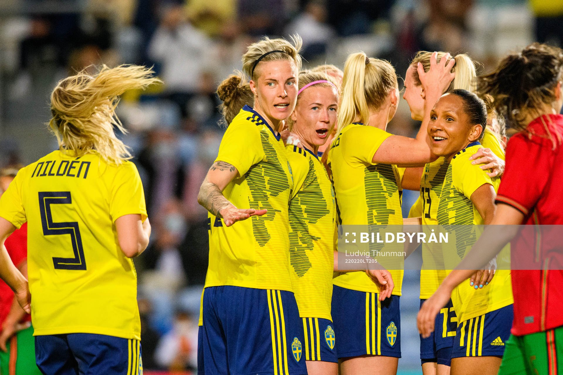 Amanda Ilestedt of Sweden is celebrated by Amanda Nildén,