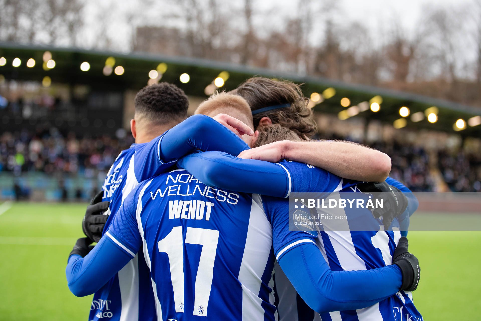IFK Göteborgs Oscar Wendt jublar med lagkamrater