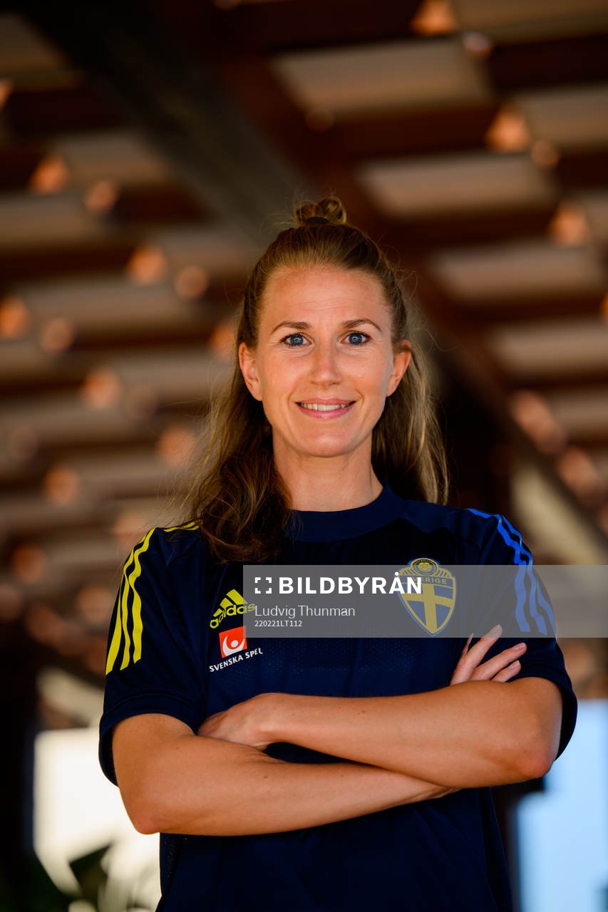 Emma Berglund pose for a portrait