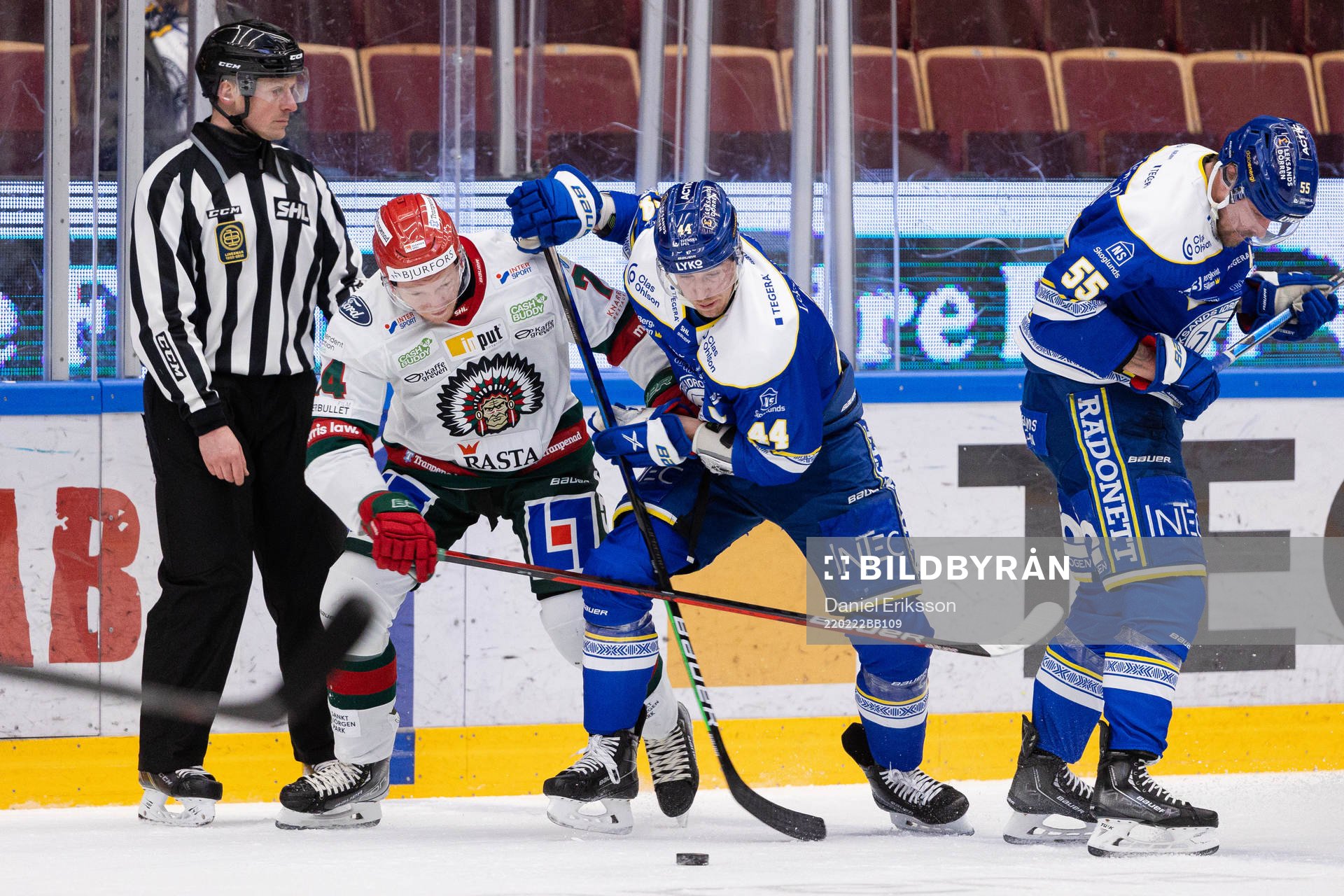 Frölundas Andreas Borgman i en kamp mot Leksands Carter