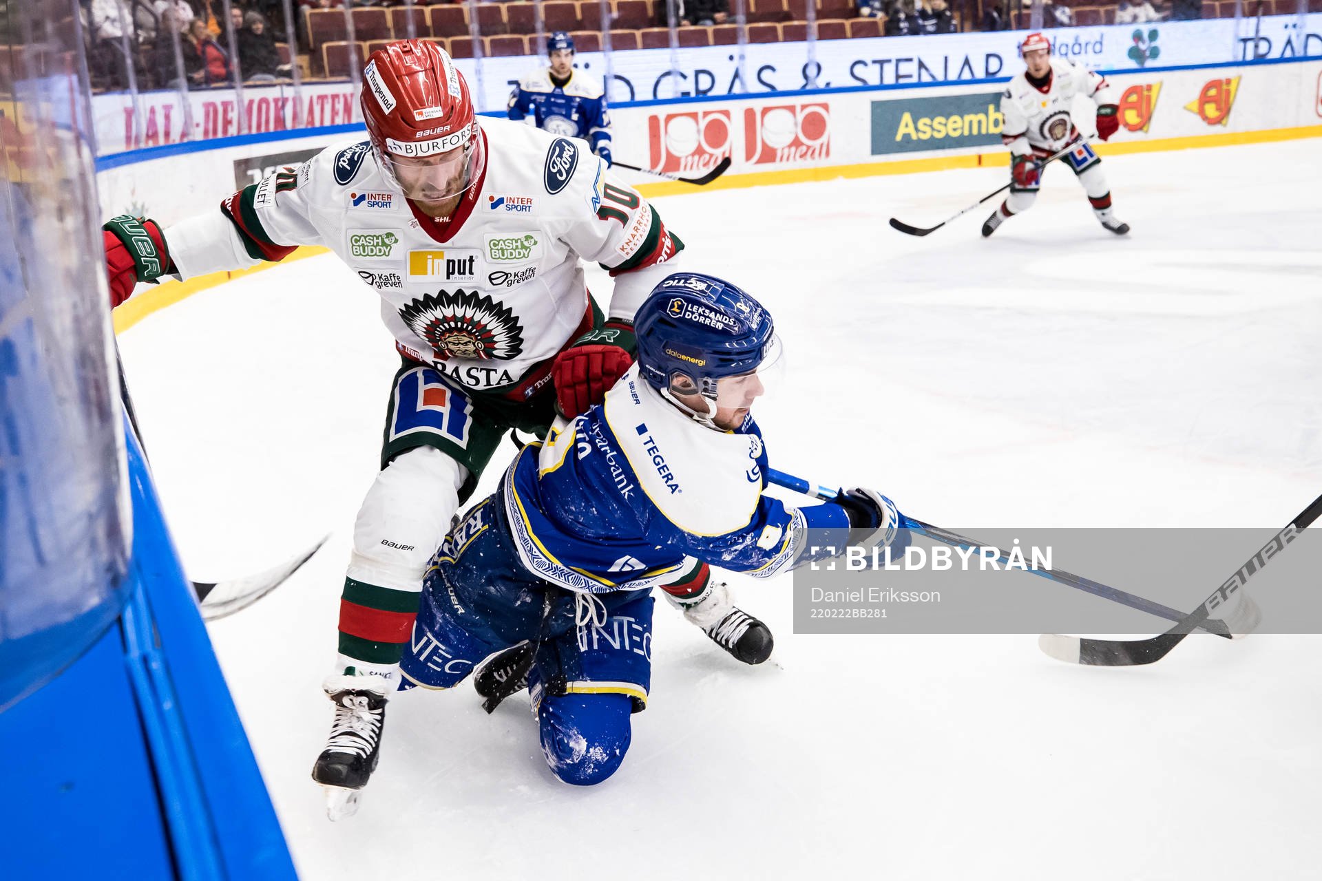 Frölundas Jens Olsson och Leksands Matt Caito