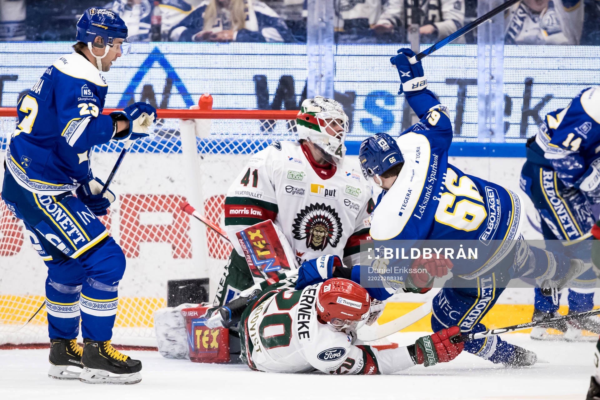 Frölundas målvakt Niklas Rubin och Leksands Nils Åman