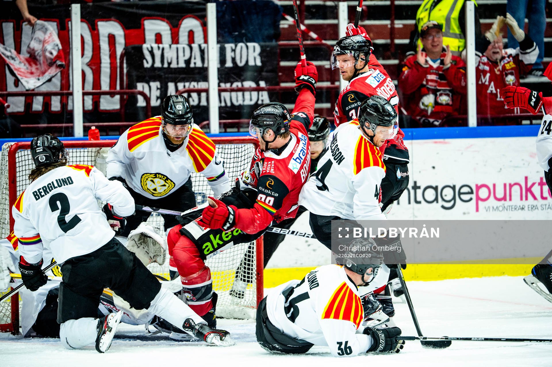 Malmö Redhawks Carl Söderberg jublar