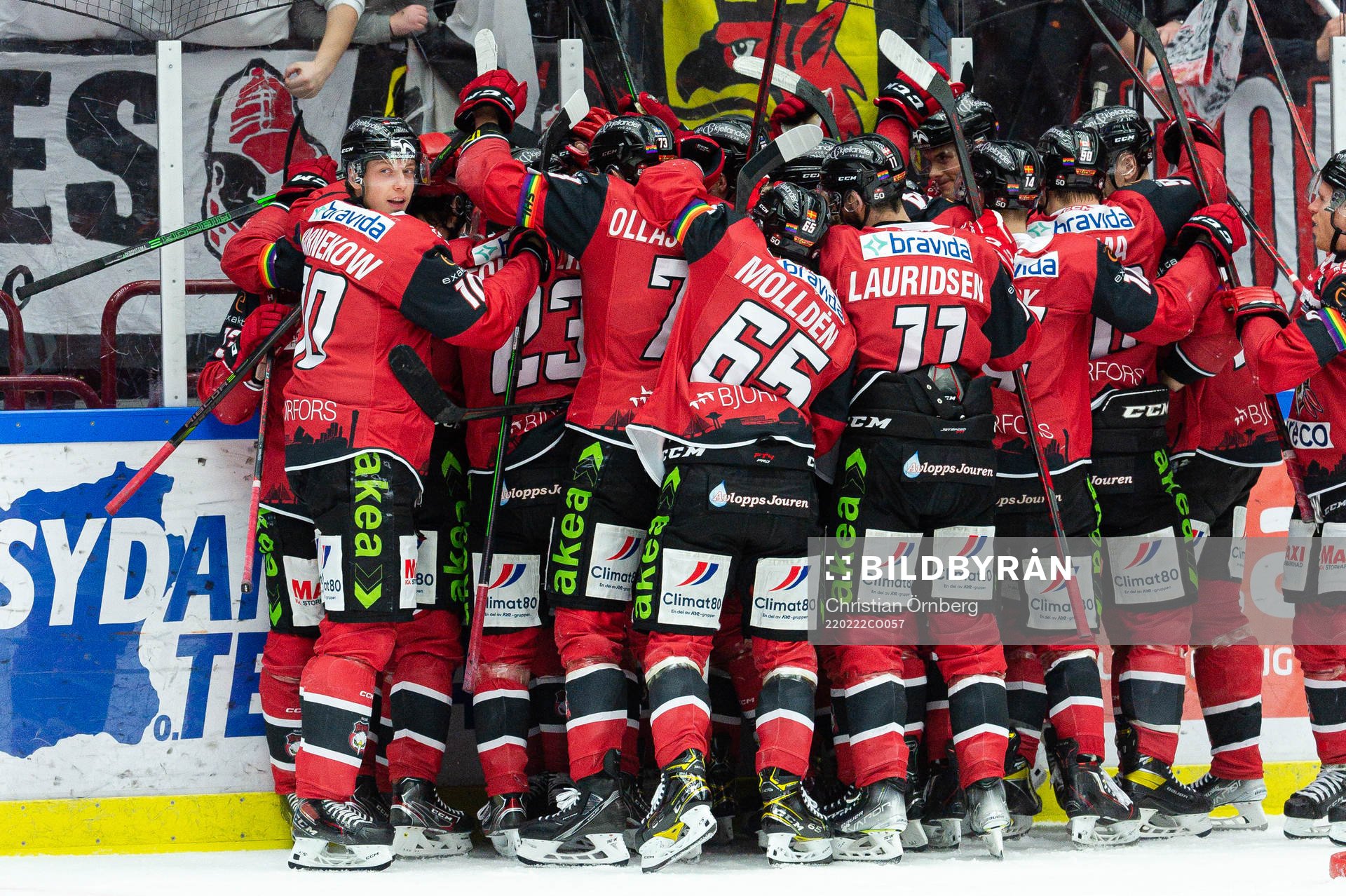Malmö Redhawks spelare jublar