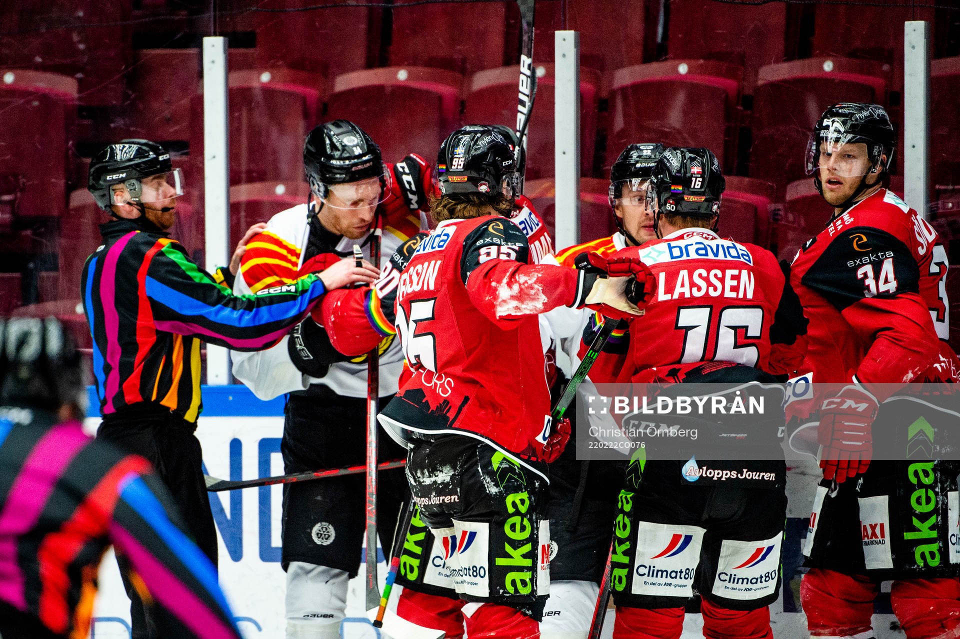 Bråk mellan spelarna i Brynäs och Malmö Redhawks