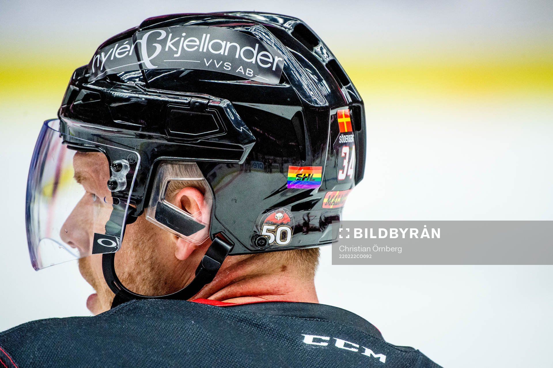 SHL-klistermärke på Malmö Redhawks Carl Söderbergs