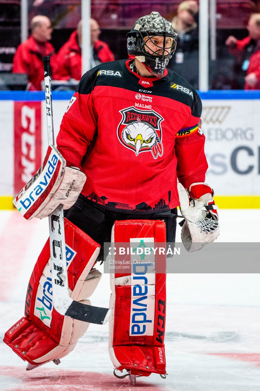 Malmö Redhawks prideambassadör målvakt Oscar Alsenfelt