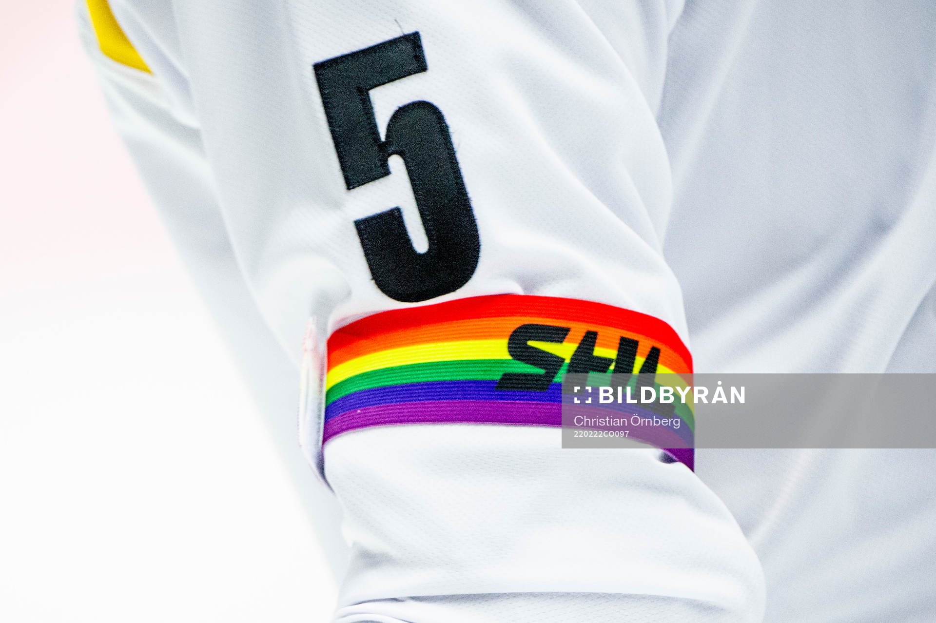 Pride-bindel på Brynäs Chay Genoway