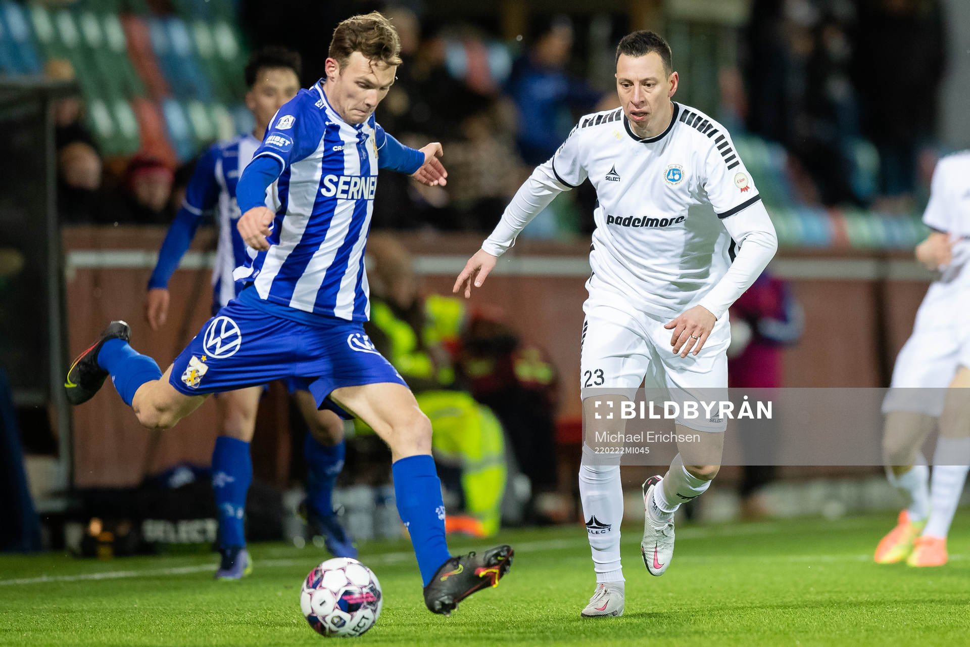IFK Göteborgs Tim van Assema och Utsiktens Martin Smedberg