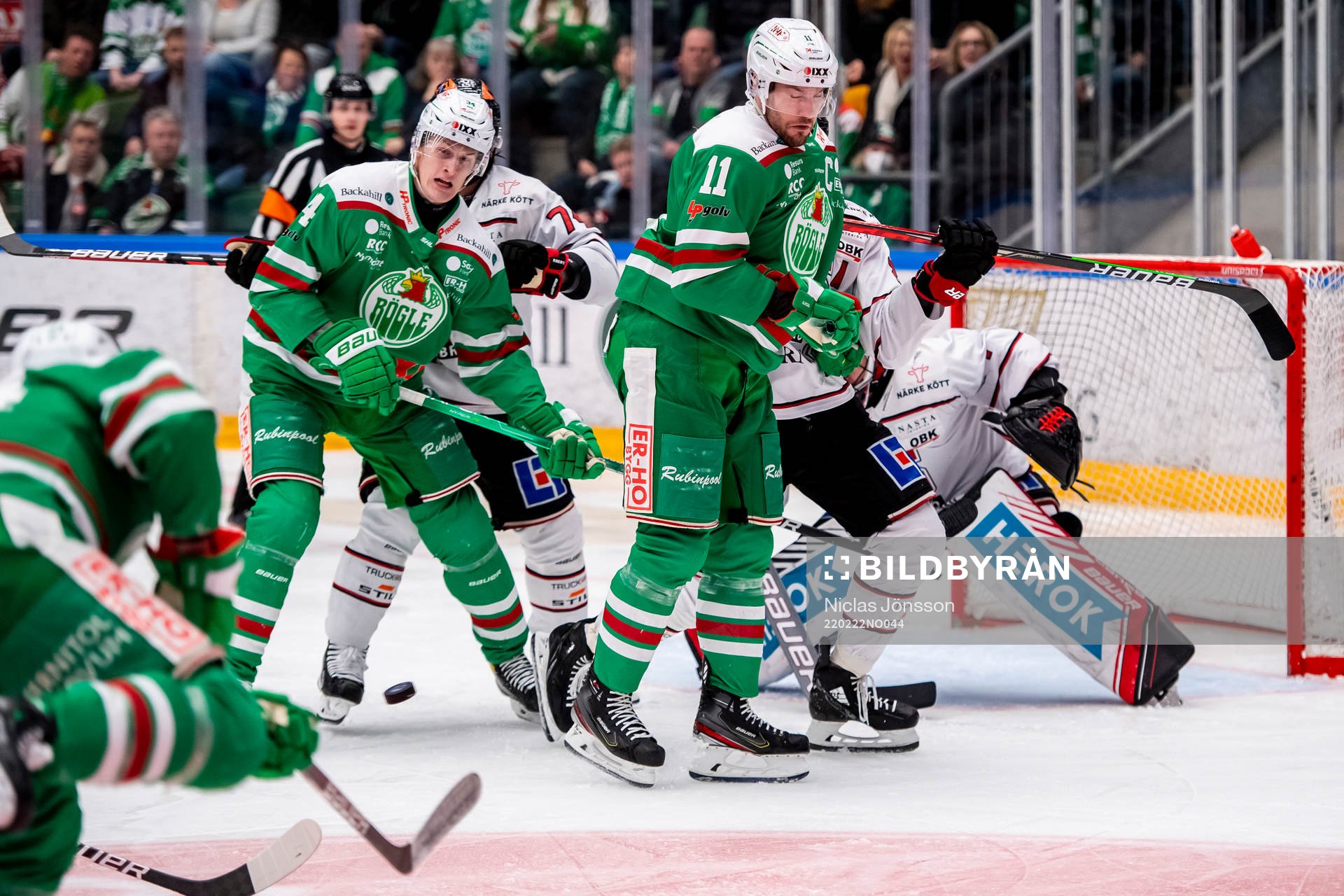 Rögles Adam Edström och Mattias Sjögren framför