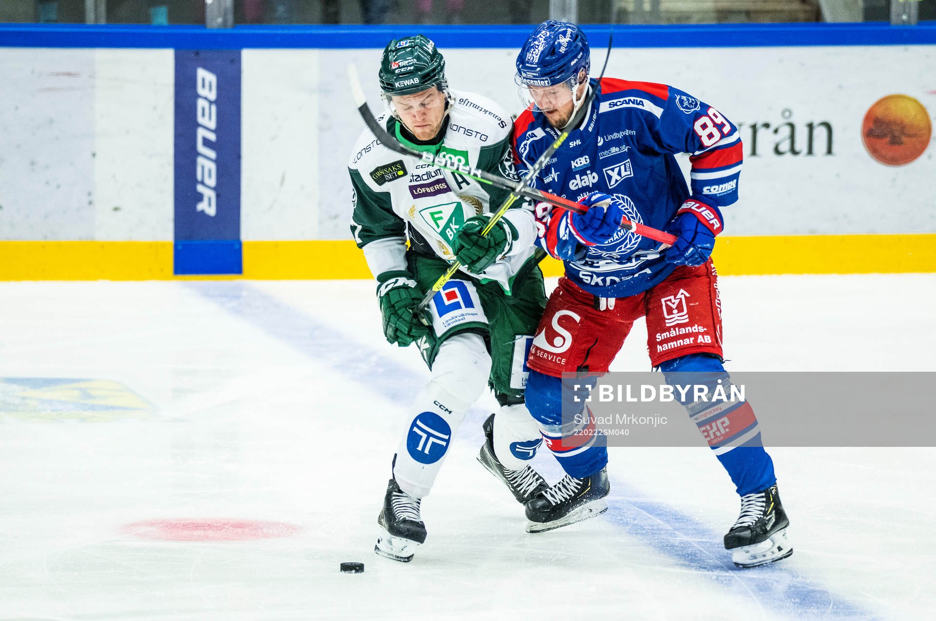 Färjestads Adam Ginning och Oskarshamns Patrik Karlqvist