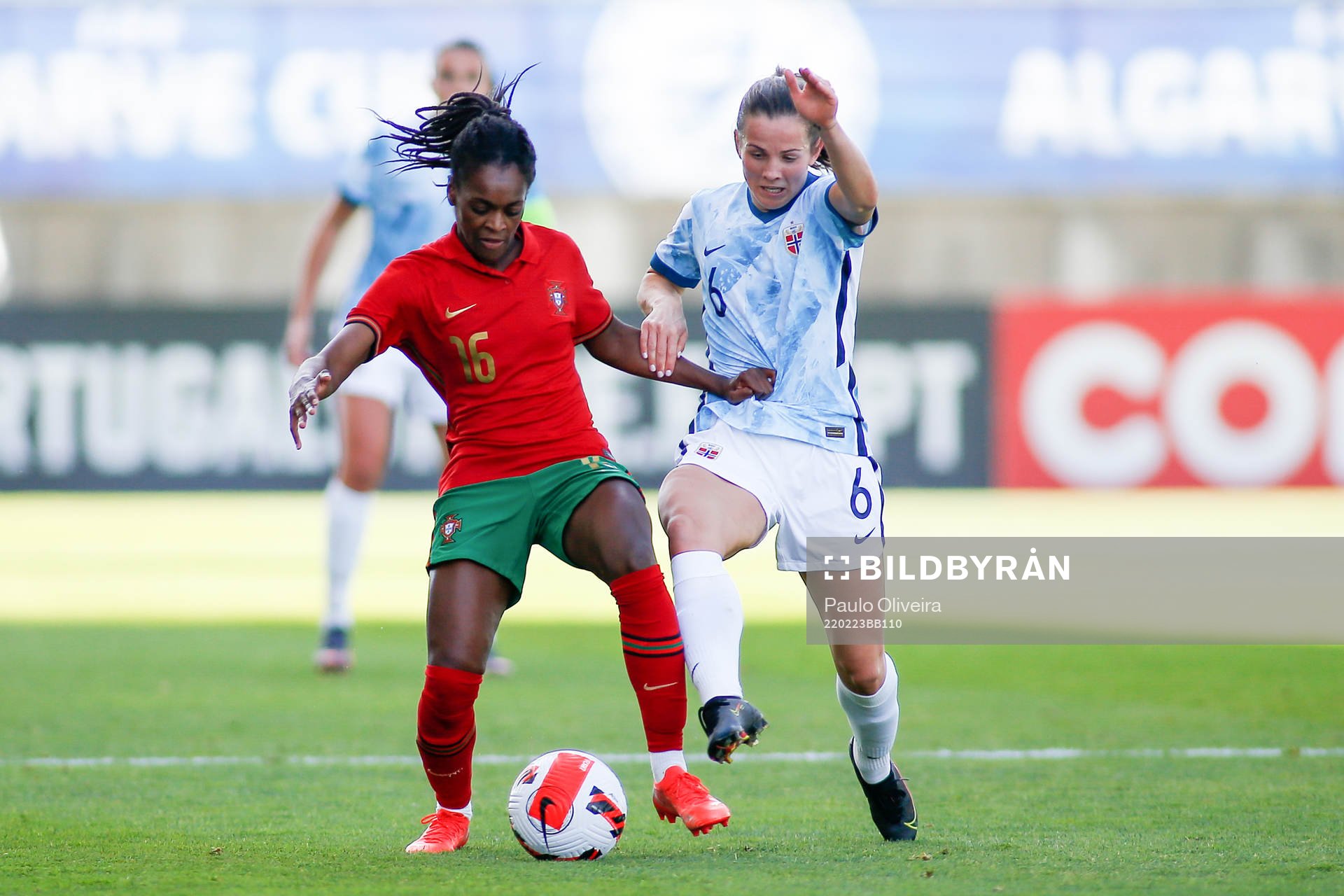Diana Silva of Portugal and Tuva Hansen of Norway during the Algarve Cup bronze match between Portugal and Norway on February 23, 2022 in Lisbon.