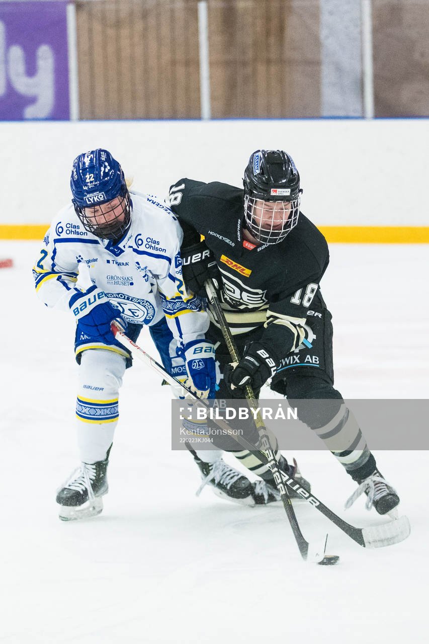 Leksands Agnez Svensson och SDEs Alexandra Anderson