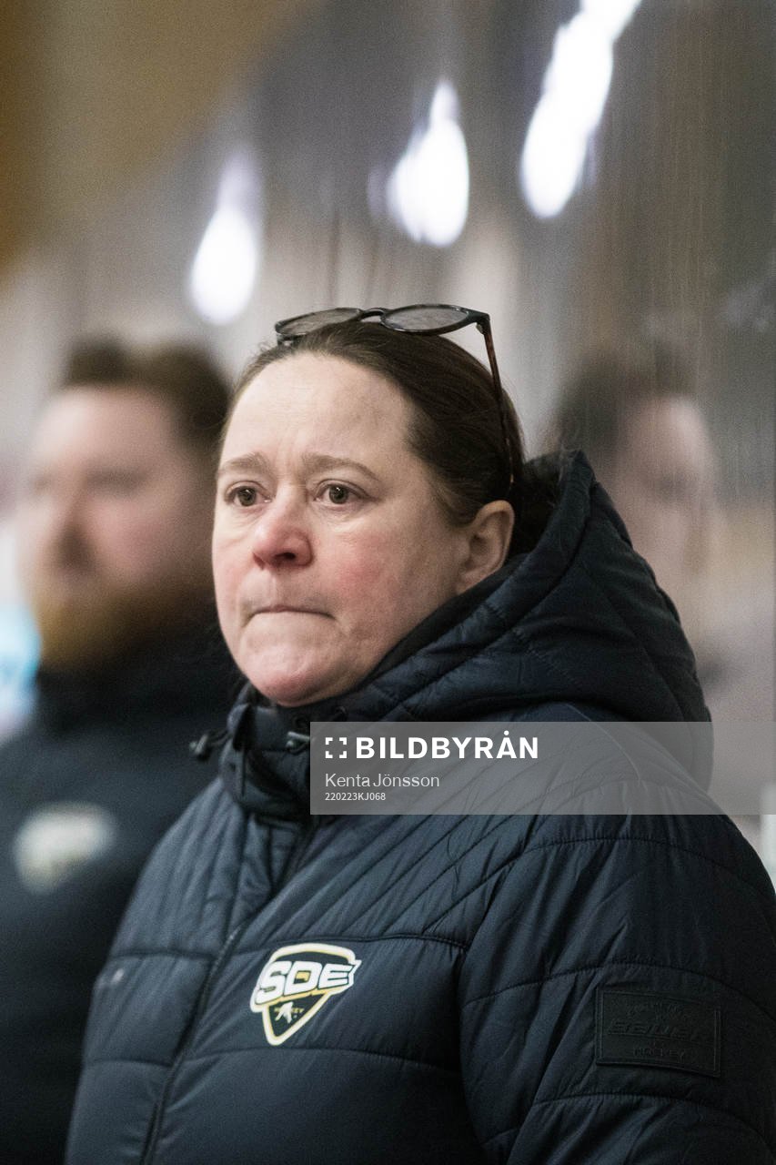 SDEs tränare Johanna Ikonen