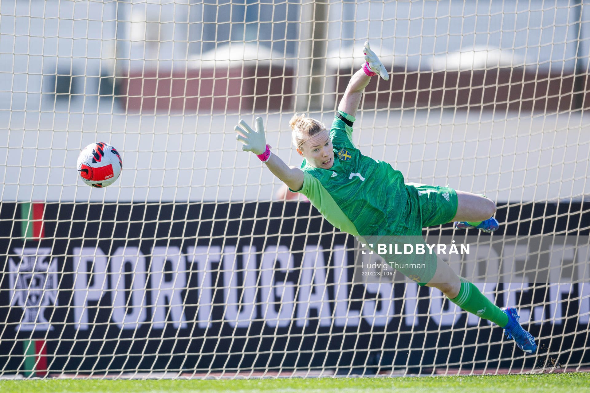 Goalkeeper Hedvig Lindahl of Sweden