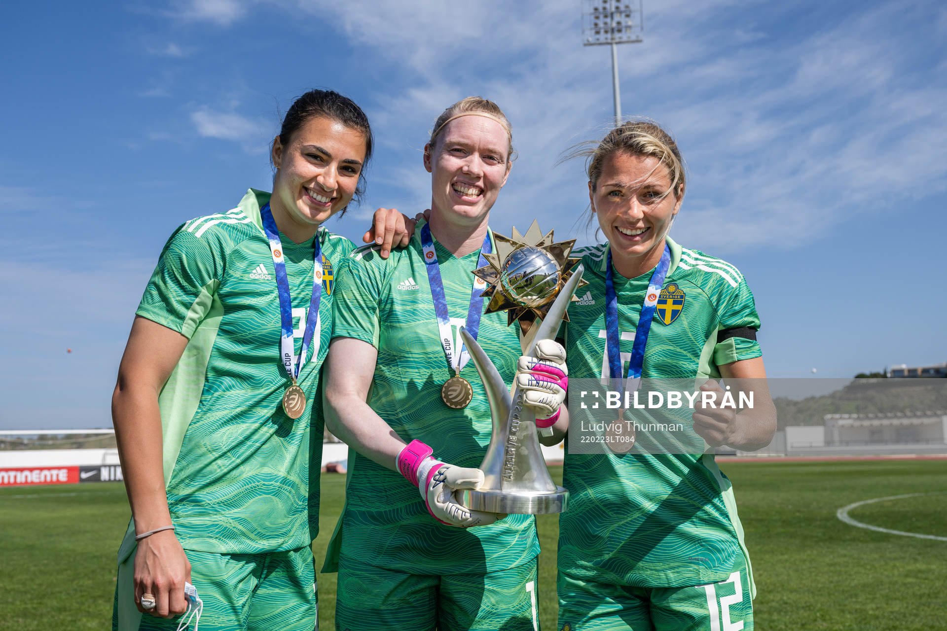 Goalkeepers Zecira Musovic, Hedvig Lindahl and Jennifer